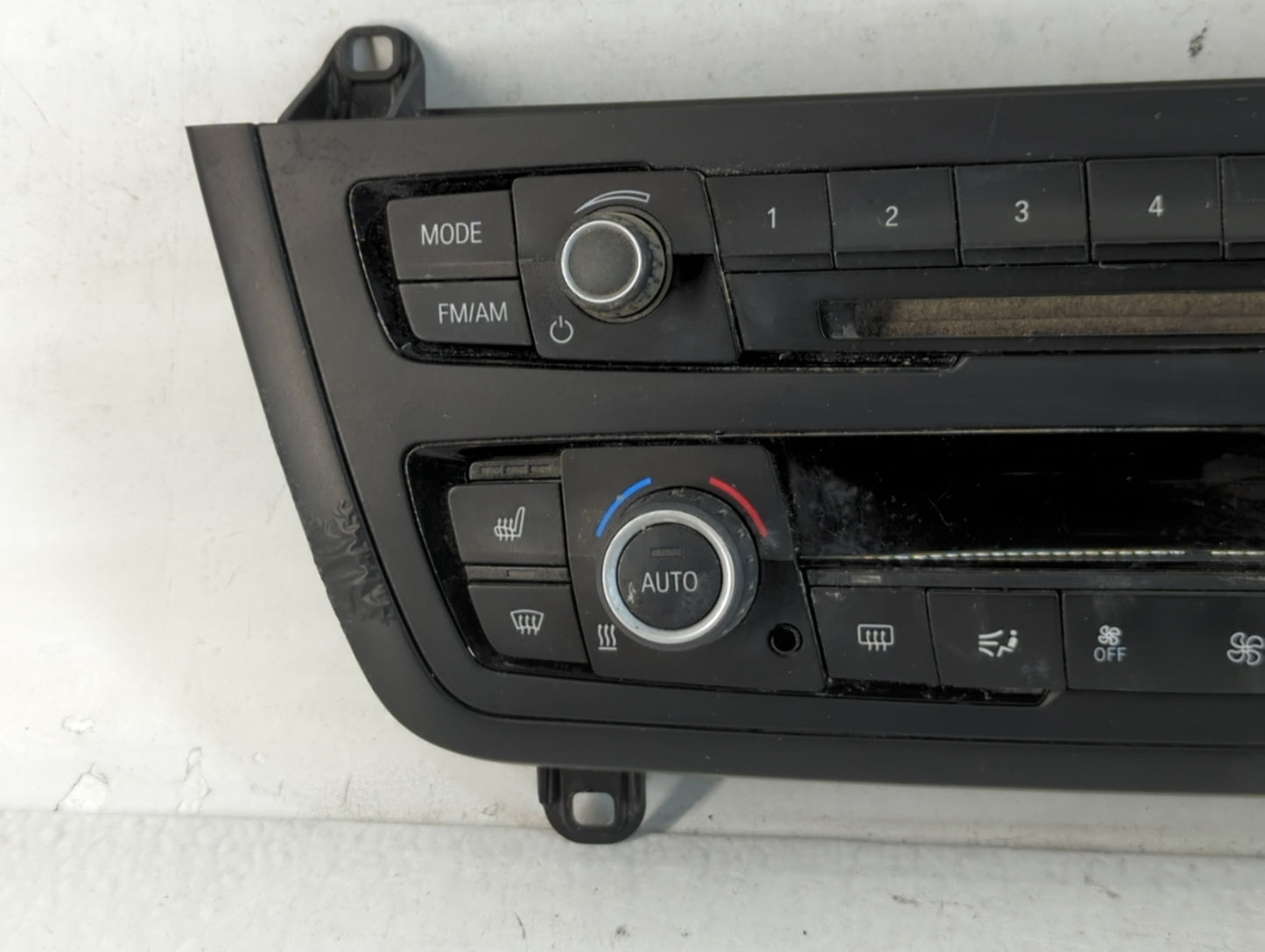 2017-2019 Nissan Sentra Climate Control Module Temperature AC/Heater Replacement P/N:64.11-9226784-04 Fits Fits 2017 2018 20