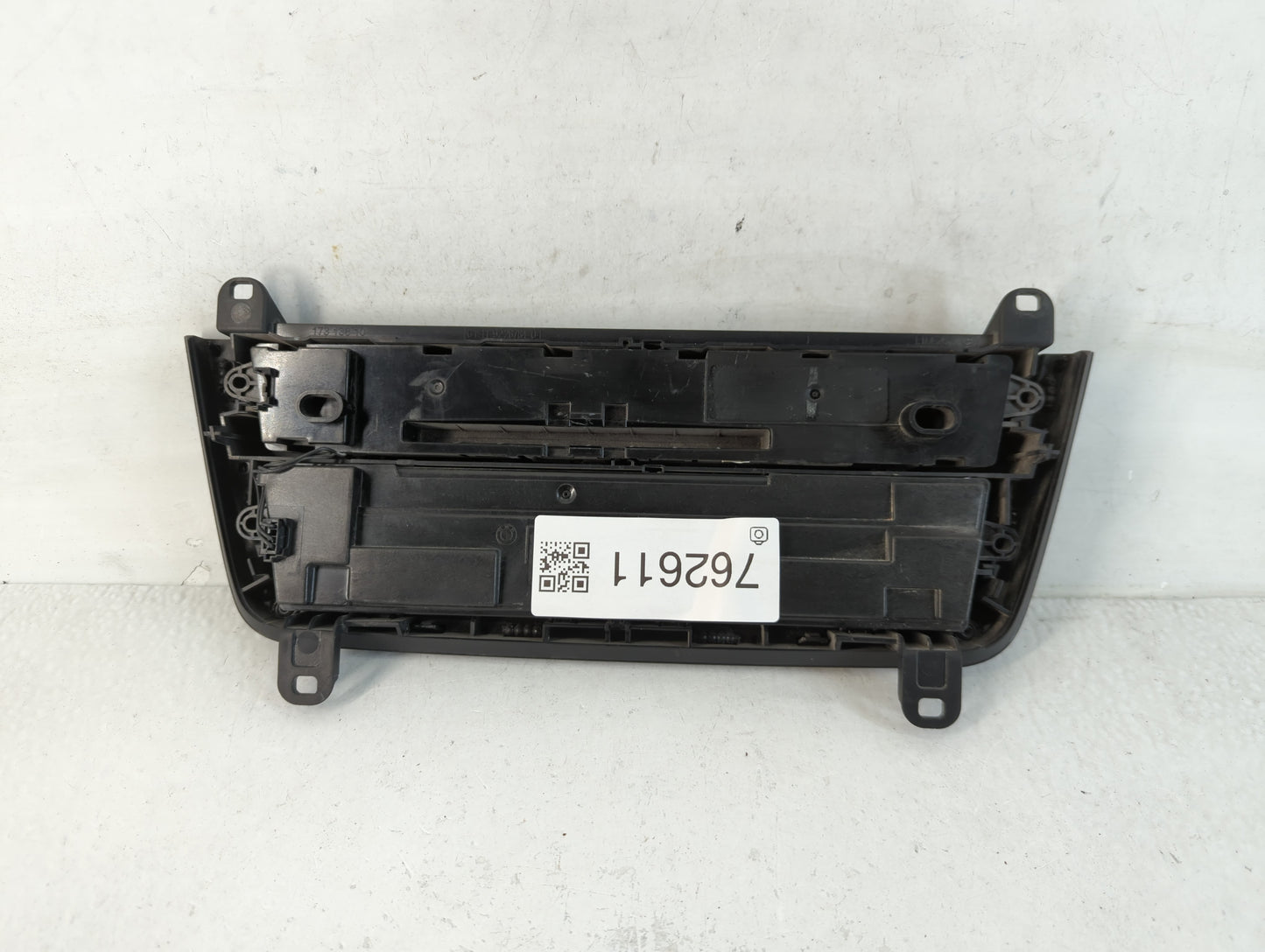 2017-2019 Nissan Sentra Climate Control Module Temperature AC/Heater Replacement P/N:64.11-9226784-04 Fits Fits 2017 2018 20