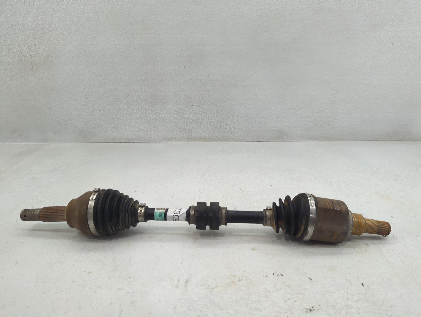 2013-2019 Nissan Sentra Axle Shaft Front Driver Cv C/v - Oemusedautoparts1.com