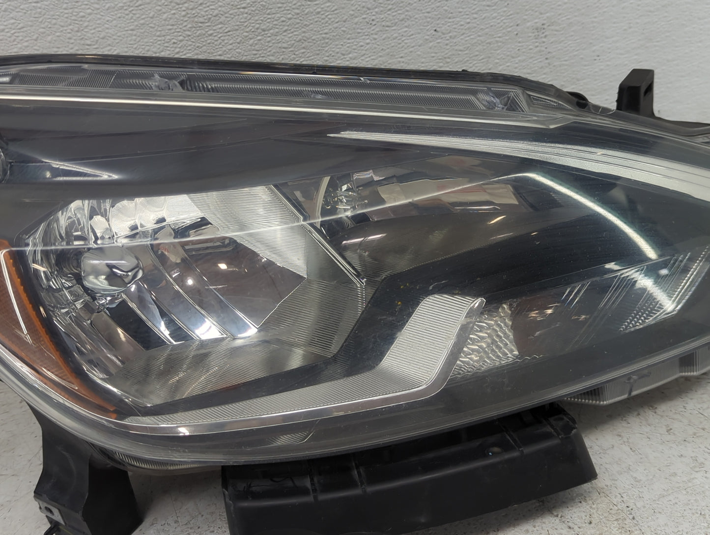 2016-2019 Nissan Sentra Passenger Right Oem Head Light Headlight Lamp - Oemusedautoparts1.com