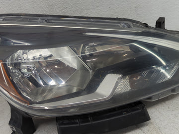 2016-2019 Nissan Sentra Passenger Right Oem Head Light Headlight Lamp