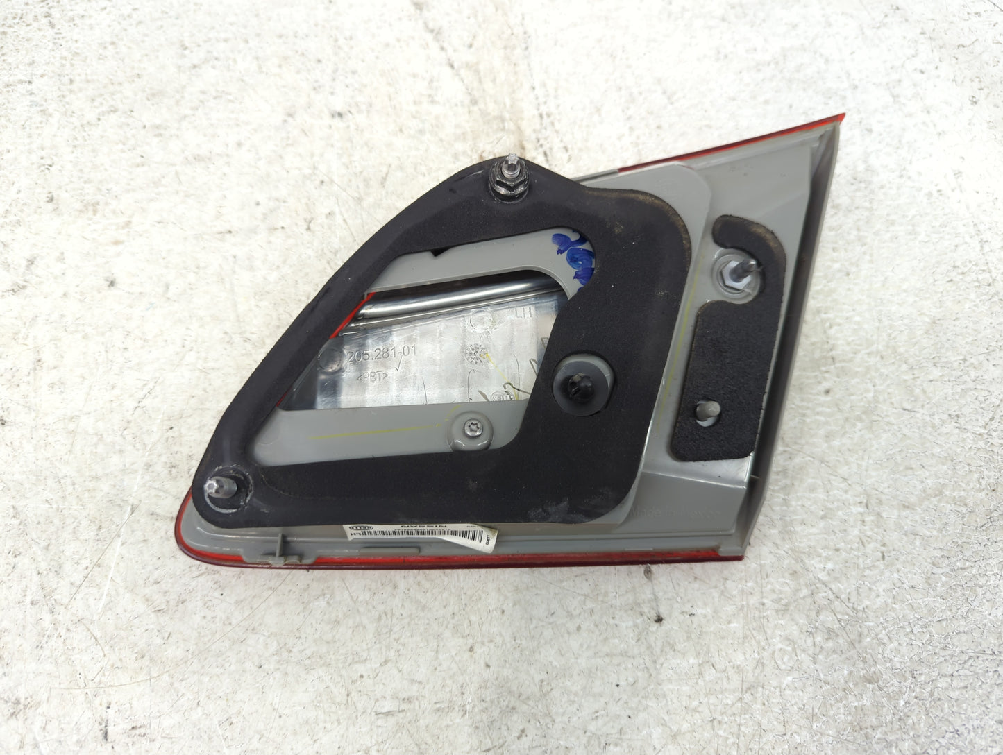 2016 Nissan Sentra Driver Left Side Tail Light Taillight Deck Lid Mounted - Oemusedautoparts1.com