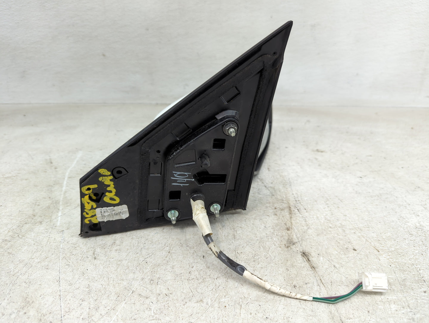 2016-2019 Nissan Sentra Passenger Side View Mirror - Right Door Mirror OEM Used - Oemusedautoparts1.com