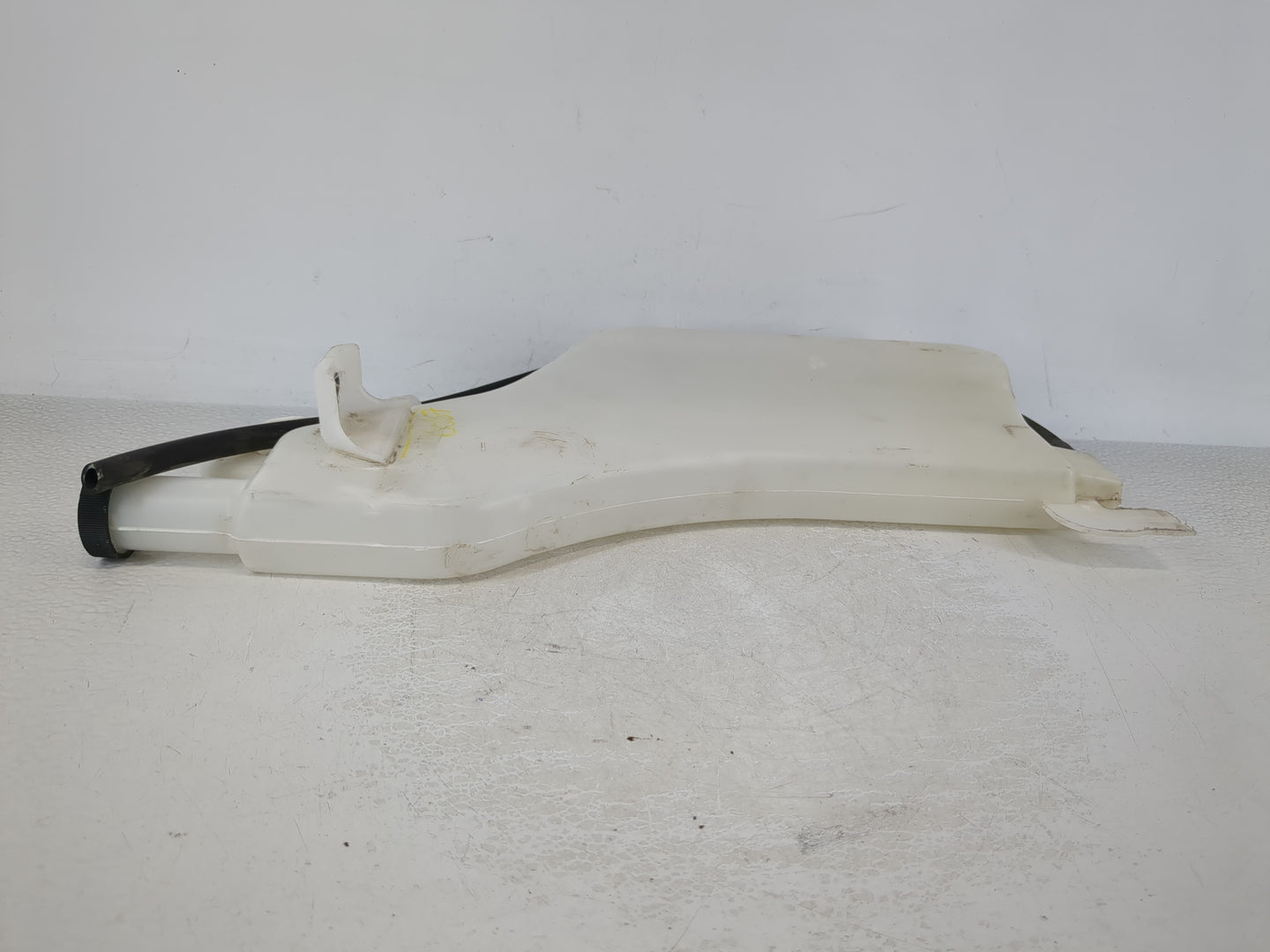 2013-2019 Nissan Sentra Radiator Coolant Overflow Expansion Tank Bottle 863330 - Oemusedautoparts1.com