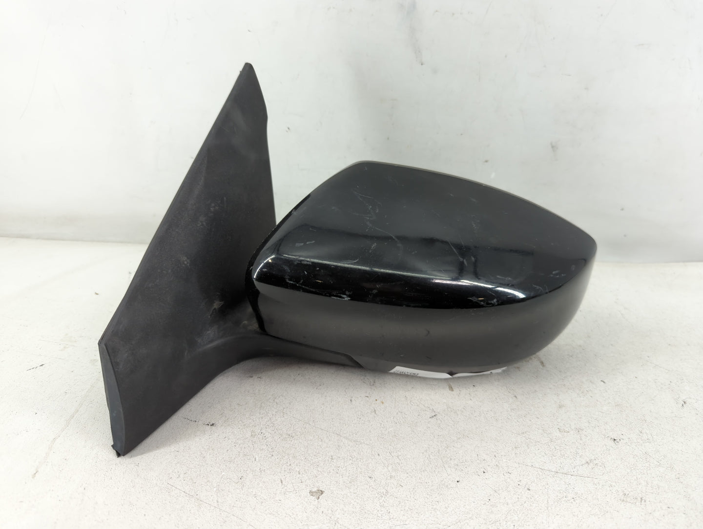 2016-2019 Nissan Sentra Driver Side View Mirror - Left Door Mirror OEM Used - Oemusedautoparts1.com