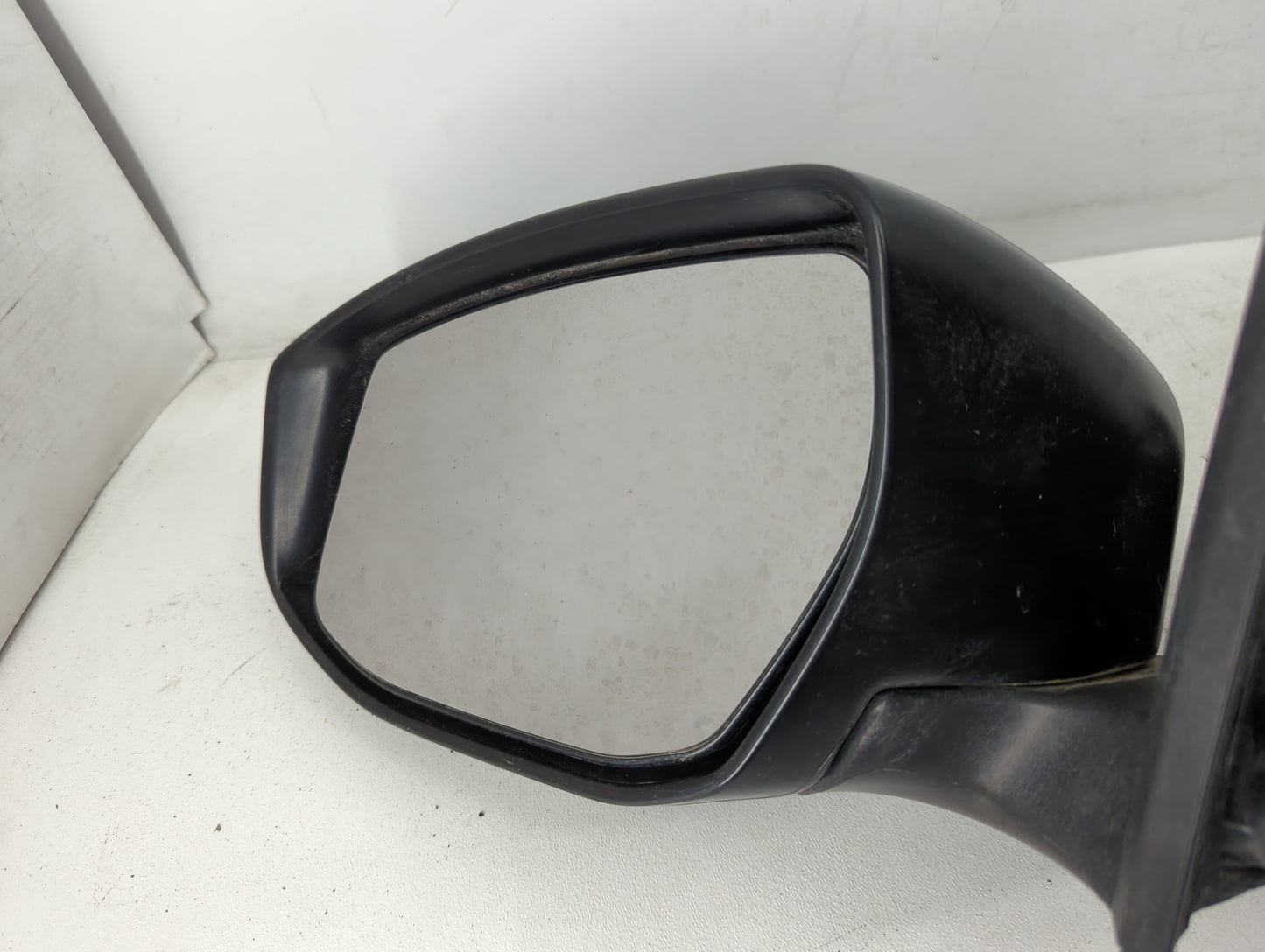 2016-2019 Nissan Sentra Driver Side View Mirror - Left Door Mirror OEM Used - Oemusedautoparts1.com