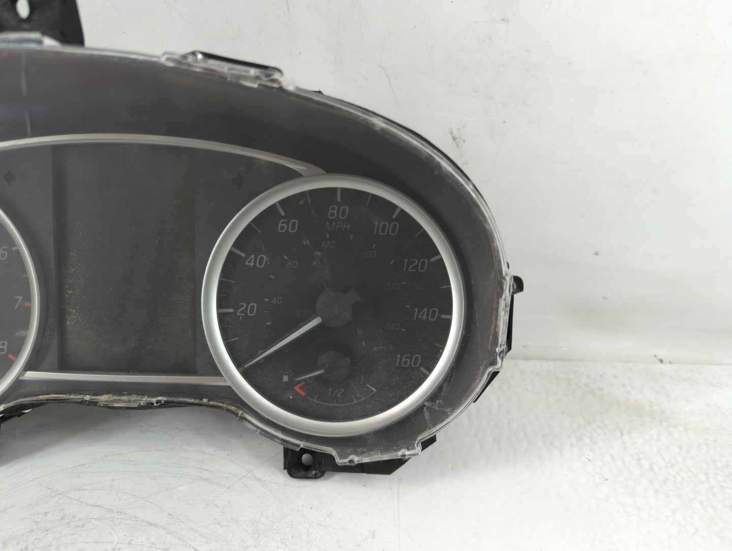 2016-2019 Nissan Sentra Instrument Cluster Speedometer Gauges P/N:248105UD1A Fits Fits 2016 2017 2018 2019 OEM Used Auto Par