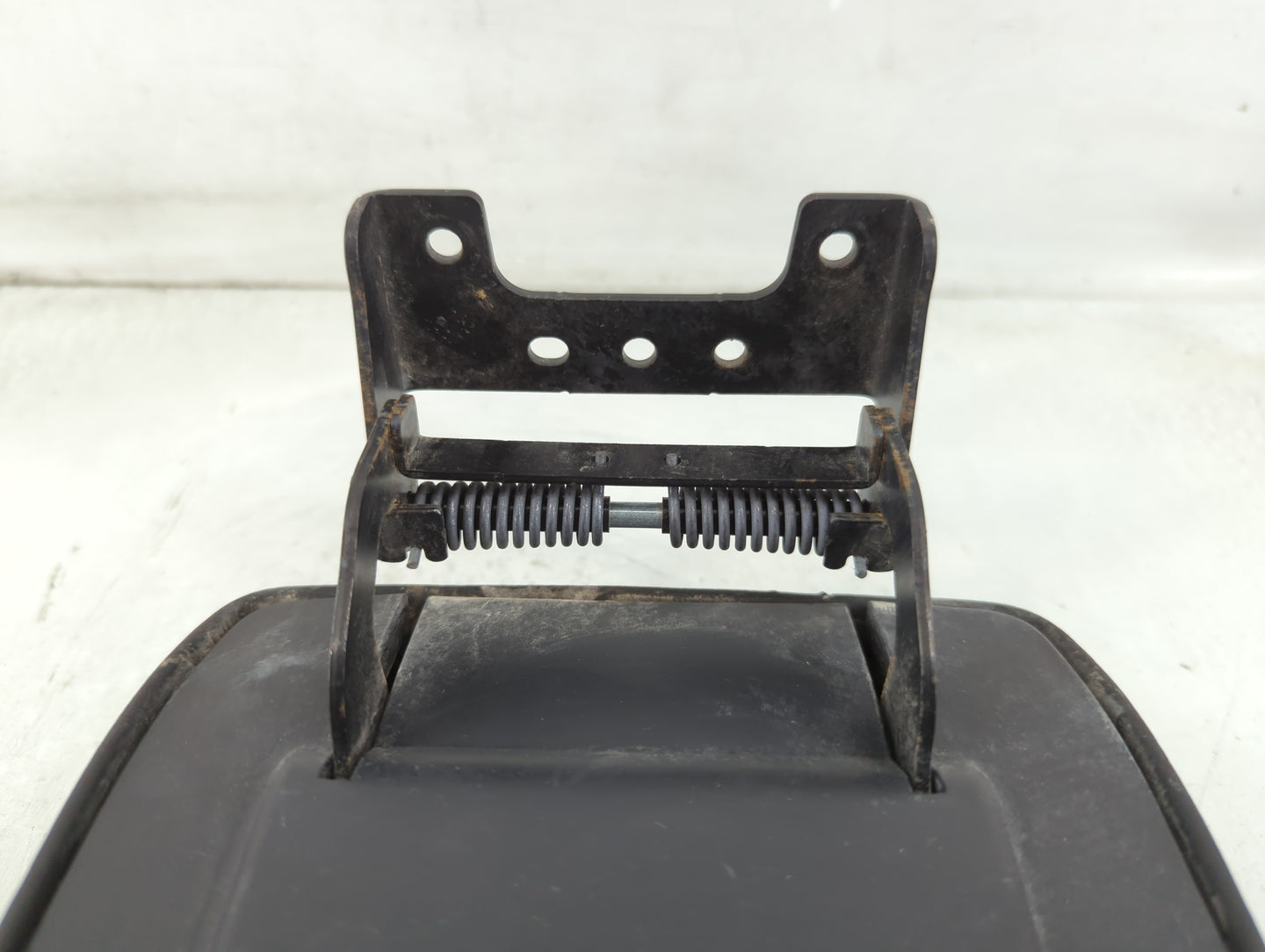 2019 Nissan Sentra Center Console Armrest Cover Lid Fits OEM Used Auto Parts - Oemusedautoparts1.com