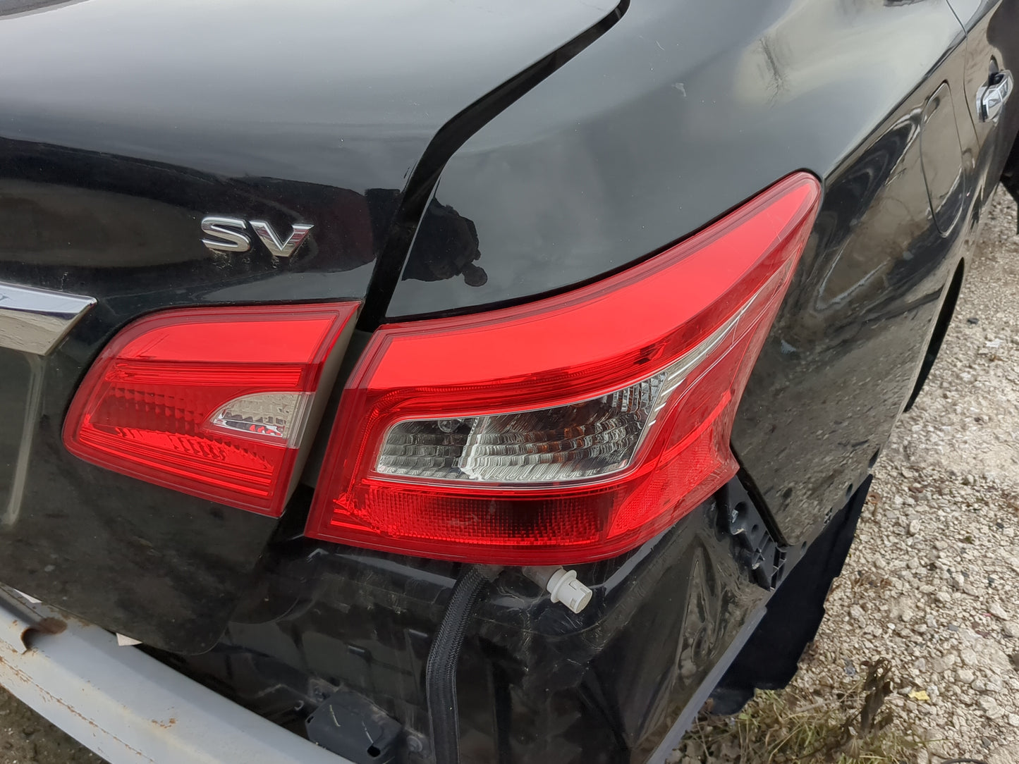 2016-2019 Nissan Sentra Passenger Right Side Deck Lid Mounted Tail Light - Oemusedautoparts1.com