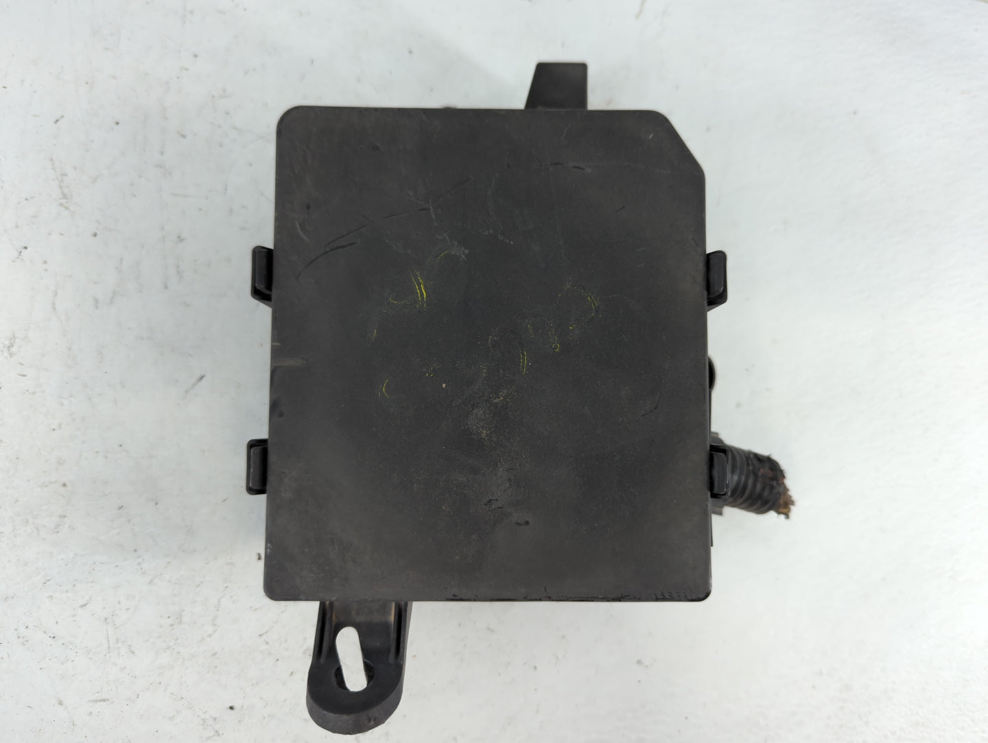 2013-2019 Nissan Sentra Fusebox Fuse Box Panel Relay Module P/N:3S0J00101 Fits Fits 2013 2014 2015 2016 2017 2018 2019 OEM U