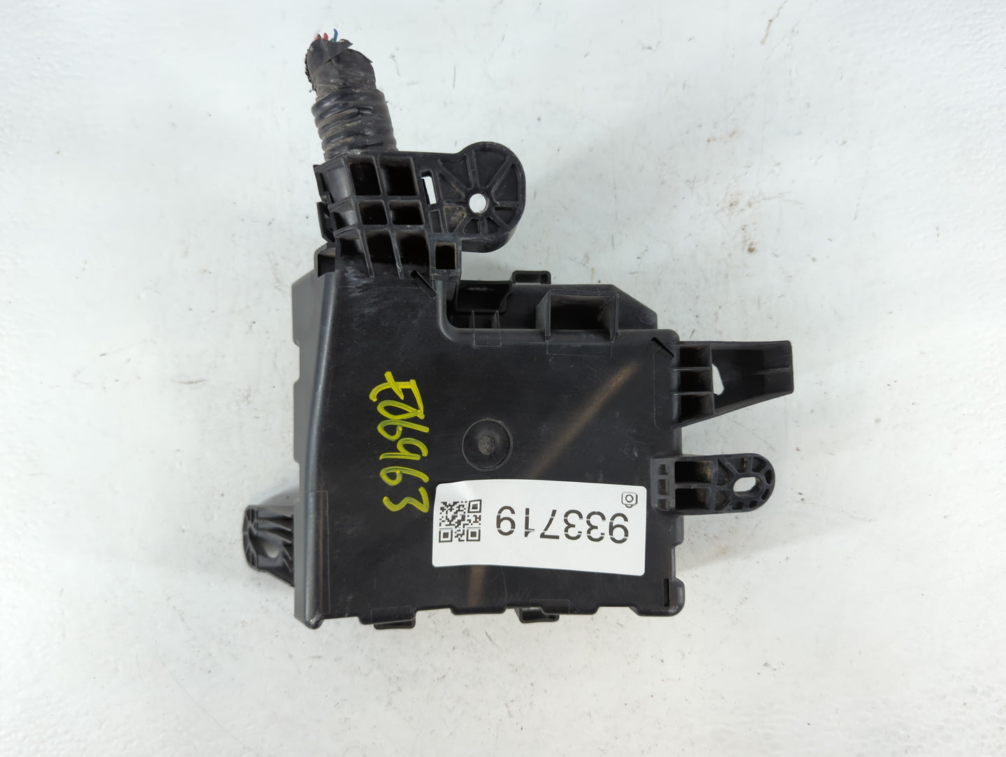 2013-2019 Nissan Sentra Fusebox Fuse Box Panel Relay Module P/N:3S0J00101 Fits Fits 2013 2014 2015 2016 2017 2018 2019 OEM U