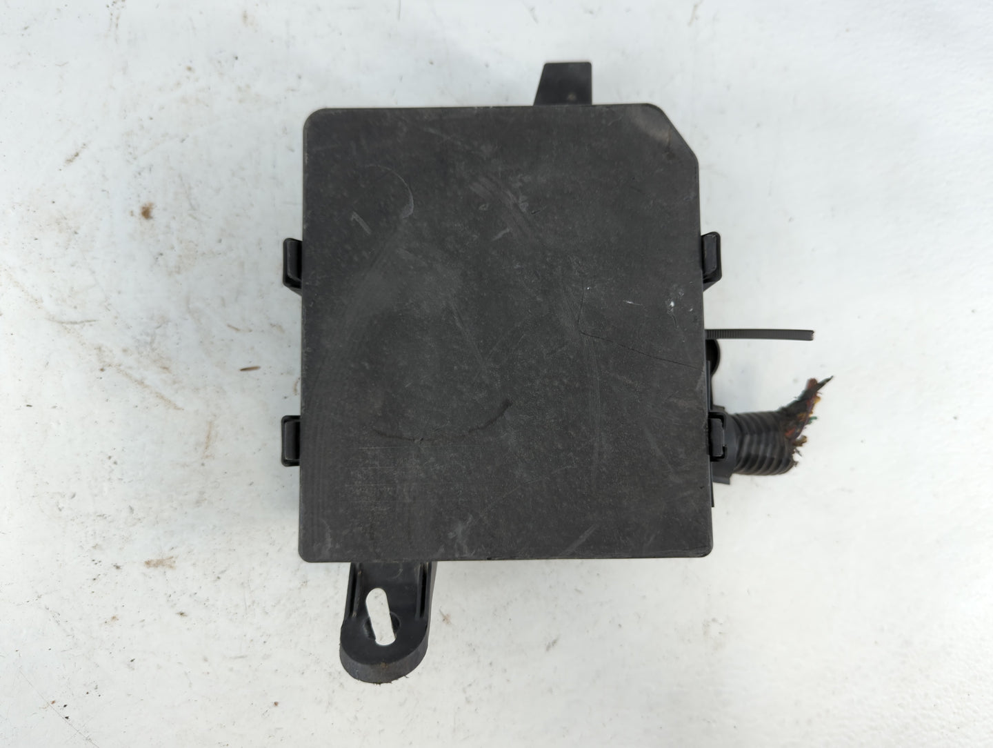 2013-2019 Nissan Sentra Fusebox Fuse Box Panel Relay Module P/N:3S0J00101 Fits Fits 2013 2014 2015 2016 2017 2018 2019 OEM U