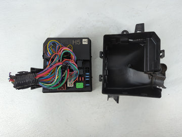 2013-2019 Nissan Sentra Fusebox Fuse Box Panel Relay Module P/N:284B7 3RA3E Fits Fits 2013 2014 2015 2016 2017 2018 2019 OEM Used Auto Parts