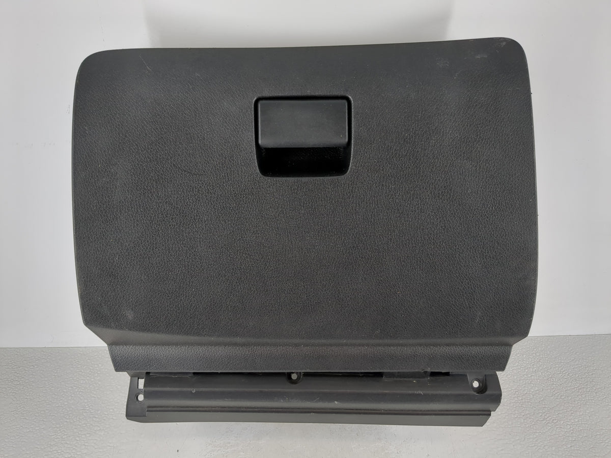 2019 Nissan Sentra Passenger Glove Box Door Storage Compartment 956667 - Oemusedautoparts1.com