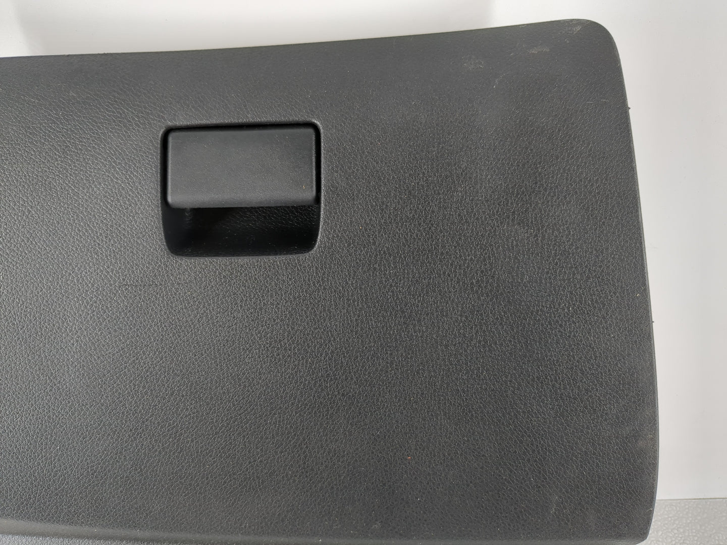 2019 Nissan Sentra Passenger Glove Box Door Storage Compartment 956667 - Oemusedautoparts1.com