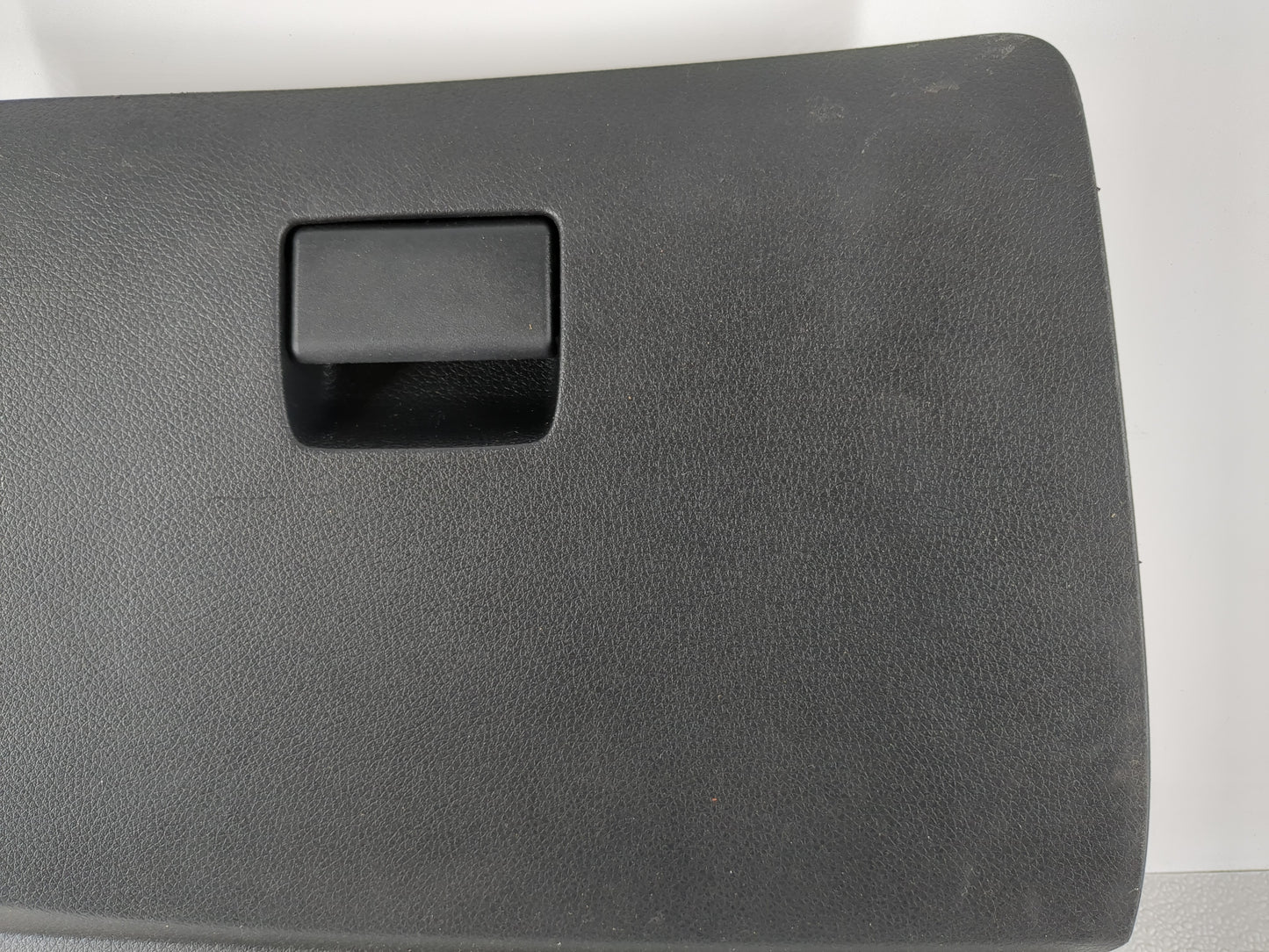 2019 Nissan Sentra Passenger Glove Box Door Storage Compartment 956667 - Oemusedautoparts1.com