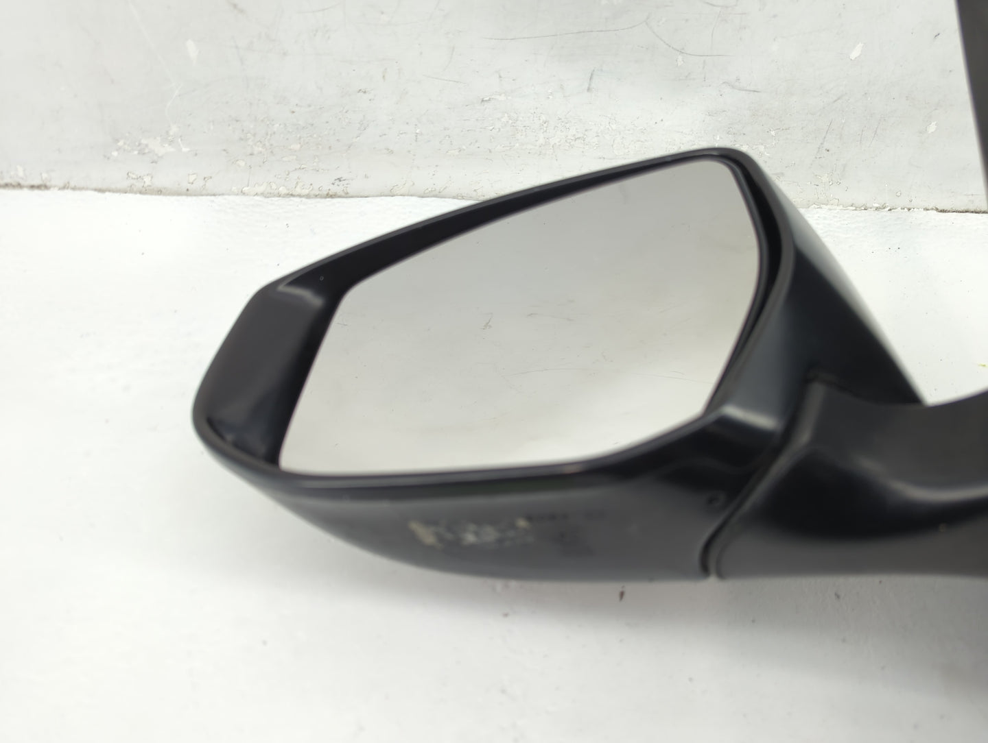 2016-2019 Nissan Sentra Driver Side View Mirror - Left Door Mirror OEM Used - Oemusedautoparts1.com