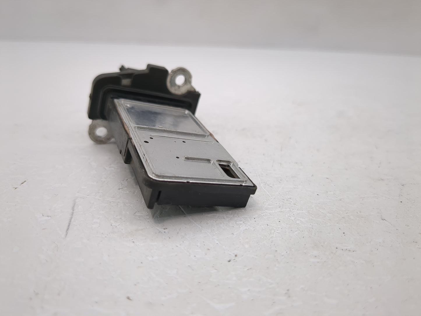 2004-2022 Nissan Titan Mass Air Flow Meter Maf - Oemusedautoparts1.com