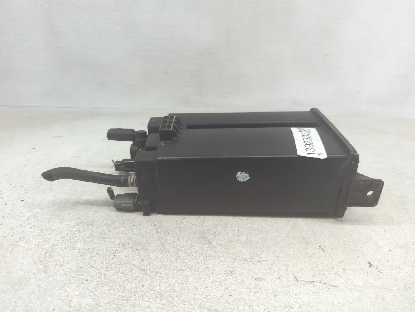 2019 Nissan Titan Fuel Vapor Charcoal Canister - Oemusedautoparts1.com