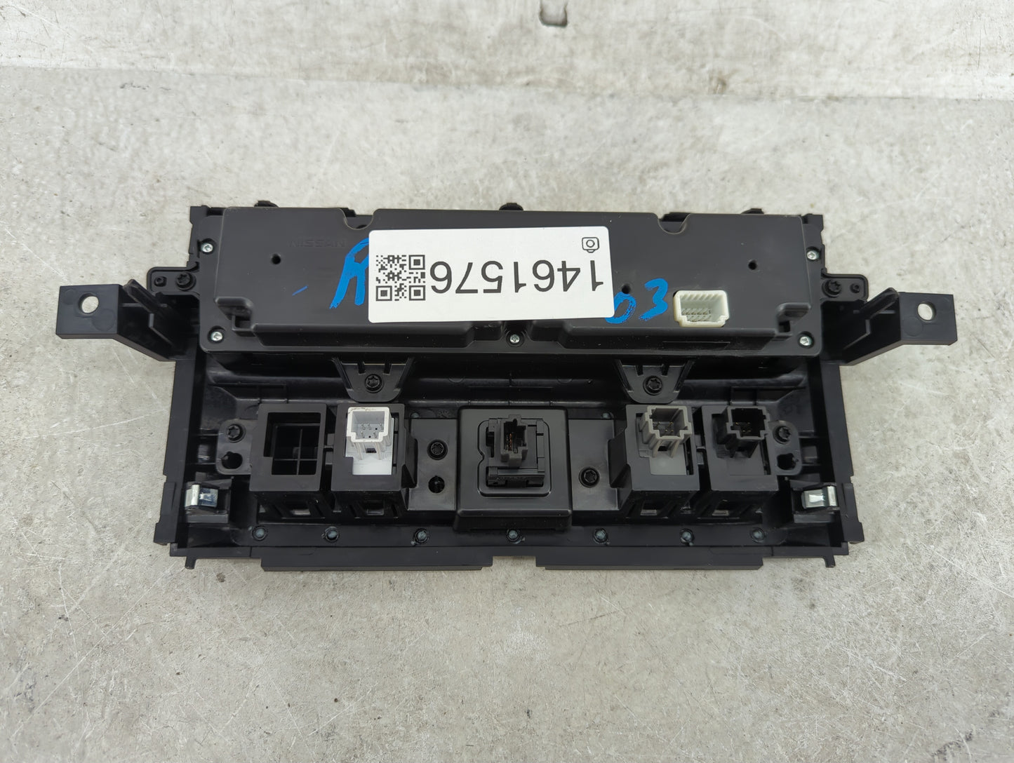 2016-2022 Nissan Titan Climate Control Module Temperature AC/Heater Replacement P/N:27500 EZ20B Fits OEM Used Auto Parts - O