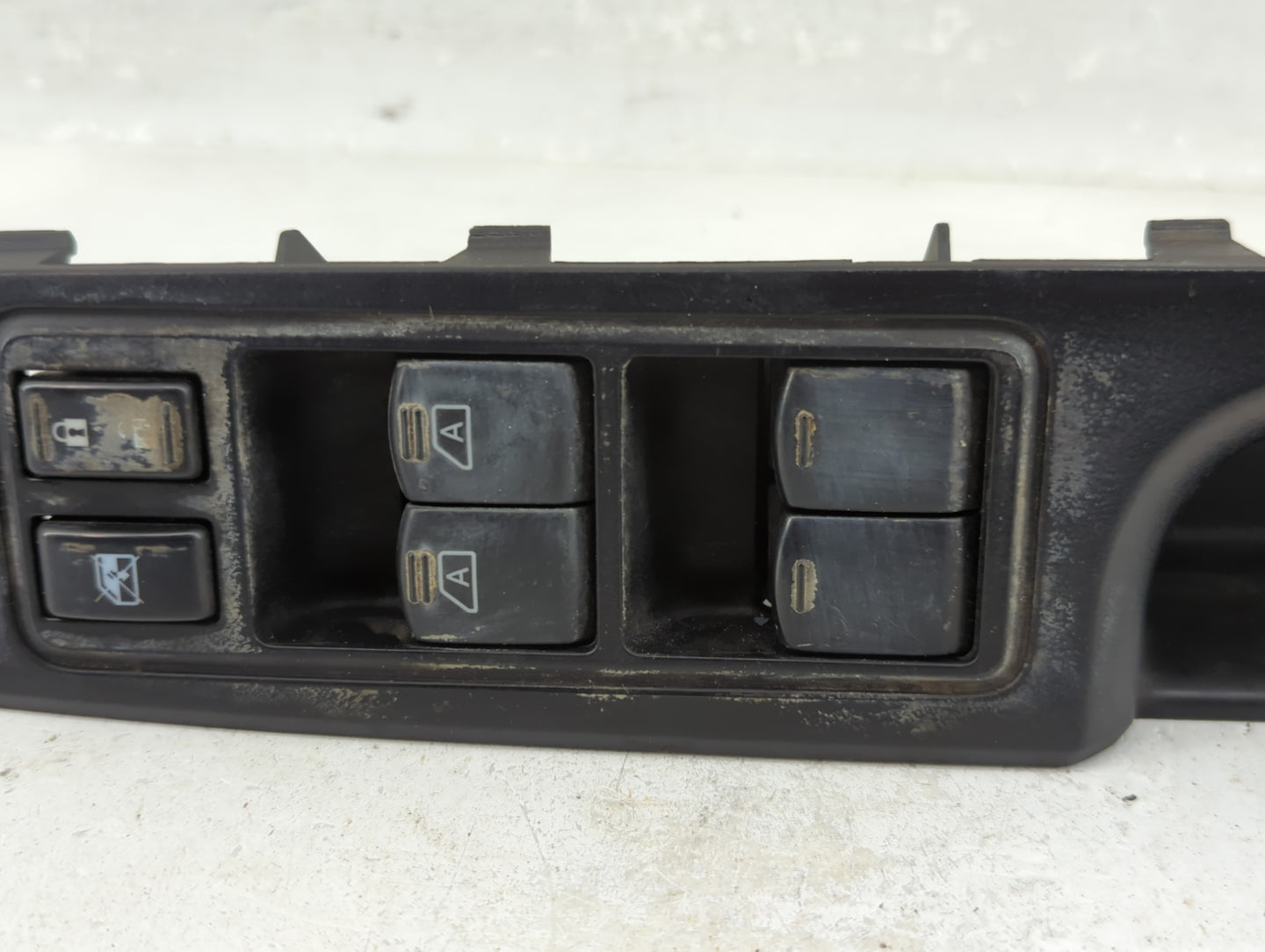 2016-2022 Nissan Titan Xd Master Power Window Switch Replacement Driver Side Left P/N:25401 EX10A 25401 EZ10B Fits OEM Used 