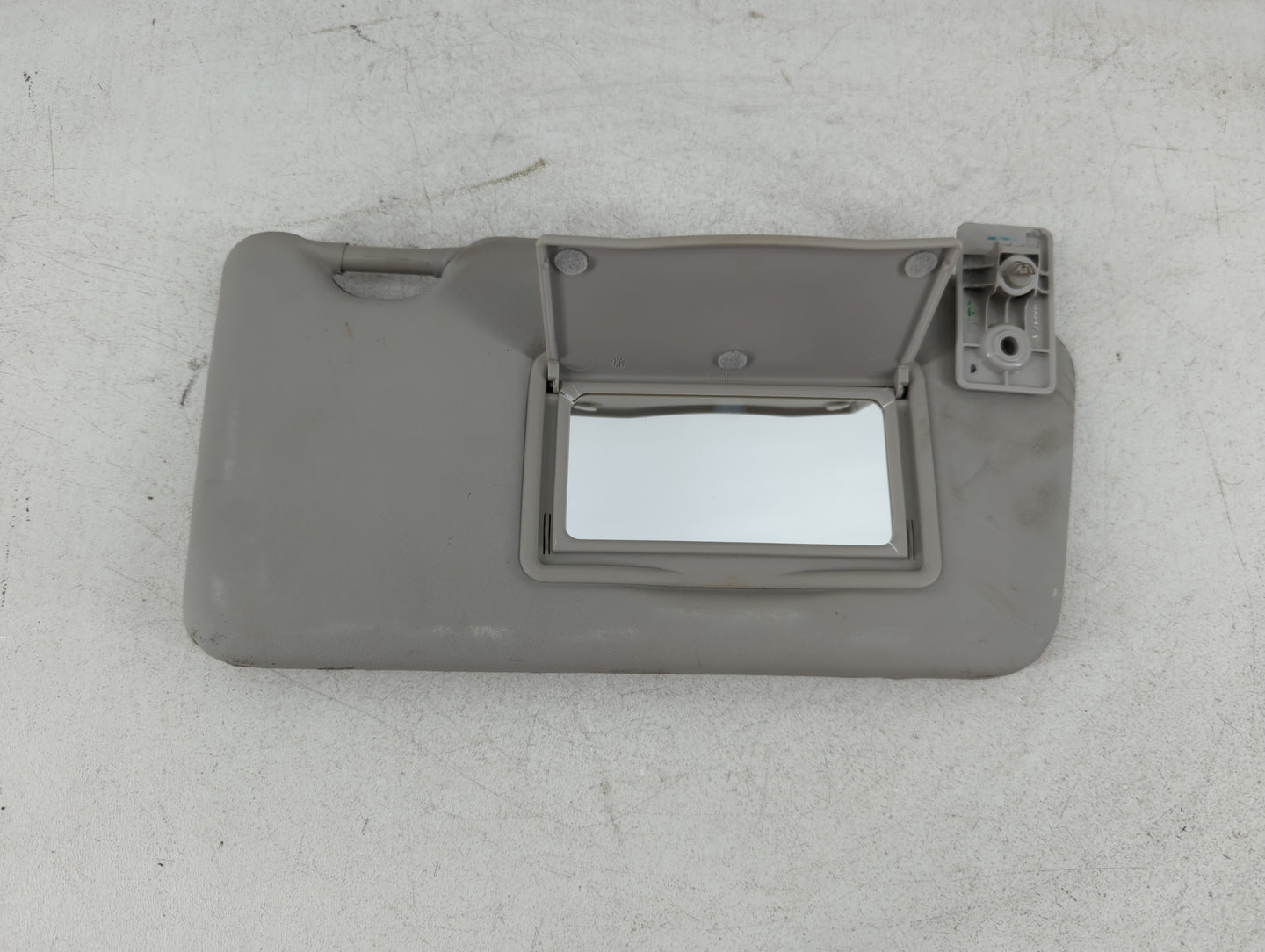 2016-2019 Nissan Versa Sun Visor Shade Replacement Passenger Right Mirror Fits Fits 2015 2016 2017 2018 2019 OEM Used Auto P