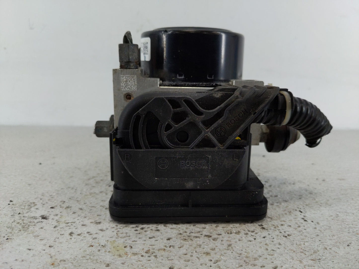 2015-2019 Nissan Versa ABS Pump Control Module Replacement P/N:47660 9MD0B Fits Fits 2015 2016 2017 2018 2019 OEM Used Auto 