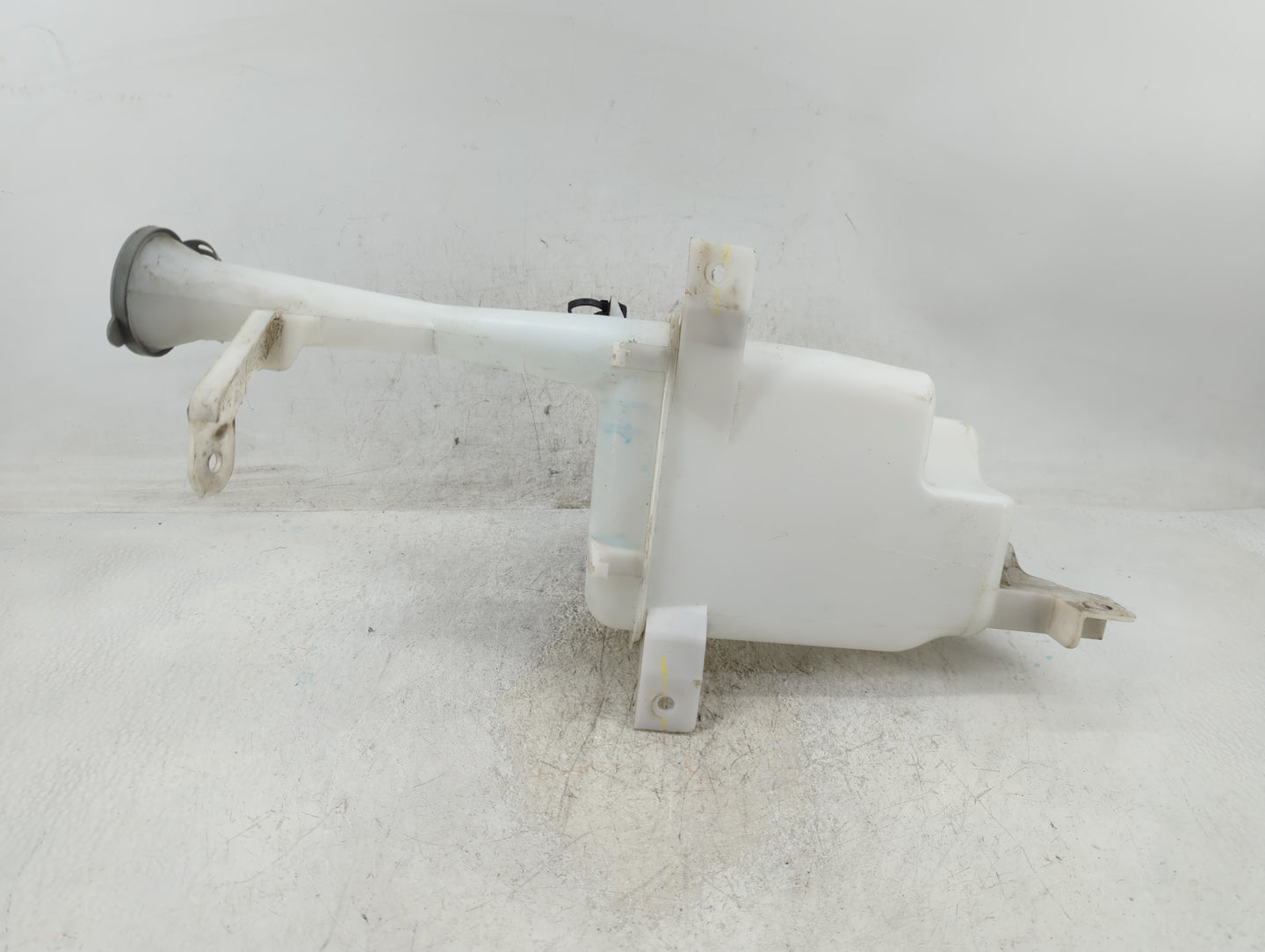 2012-2019 Nissan Versa Windshield Washer Fluid Reservoir Bottle Oem - Oemusedautoparts1.com