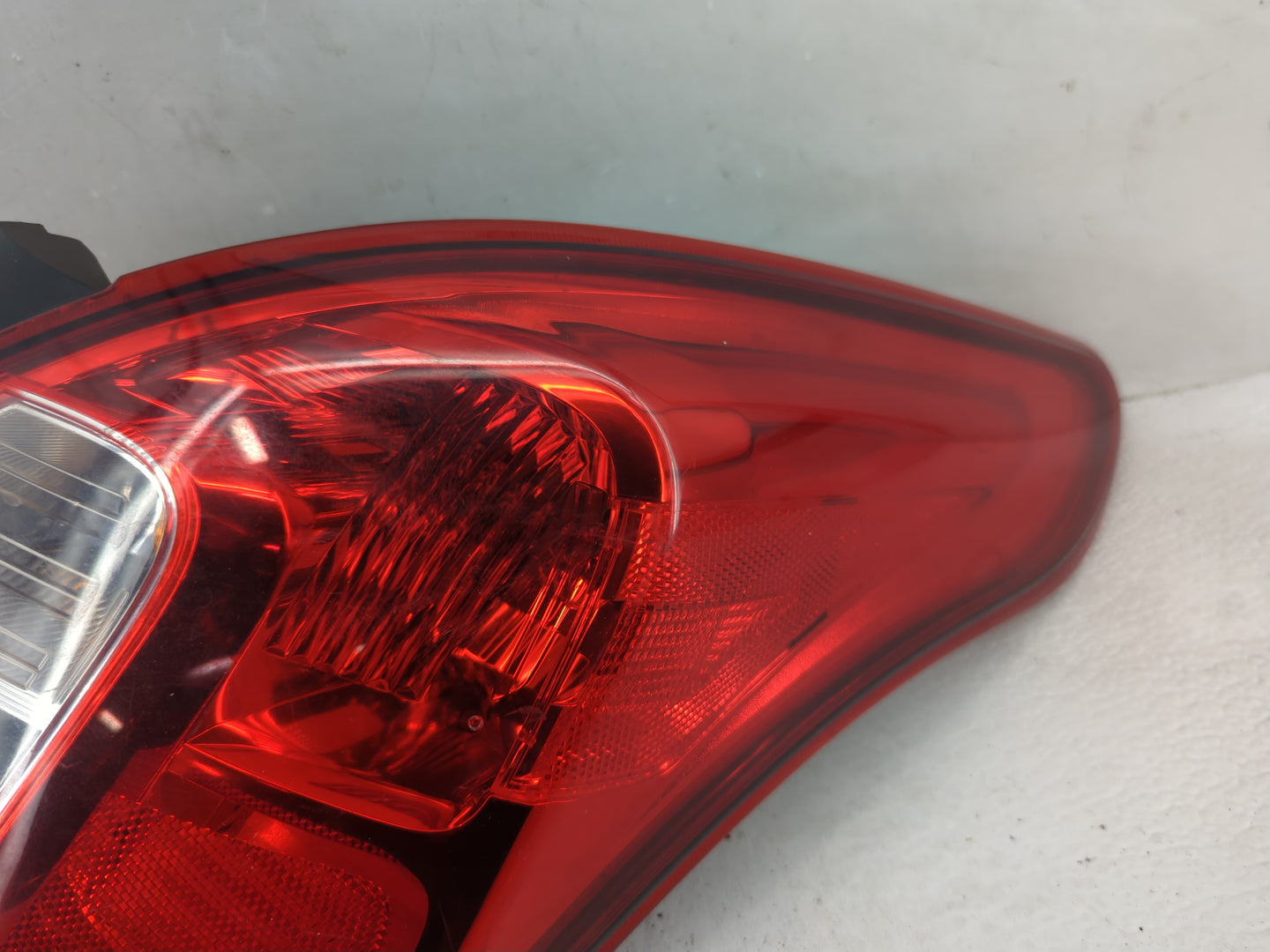 2012-2019 Nissan Versa Tail Light Assembly Passenger Right OEM P/N:265503AN0A Fits Fits 2012 2013 2014 2015 2016 2017 2018 2