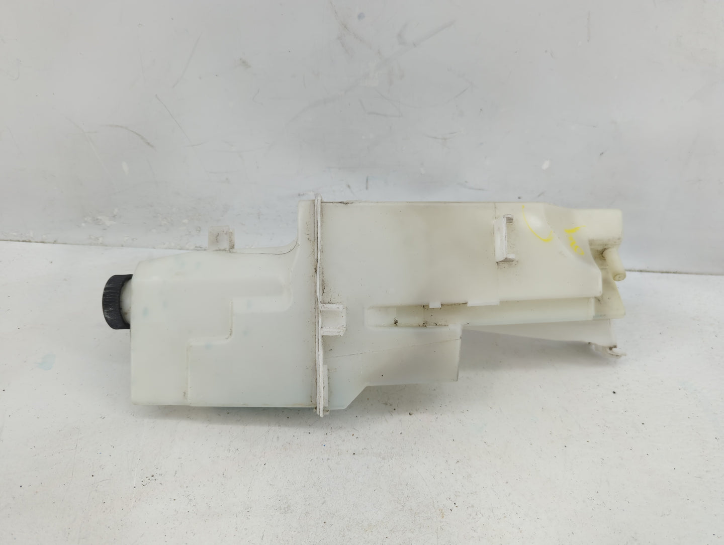 2013-2019 Nissan Versa Radiator Coolant Overflow Expansion Tank Bottle 1370711 - Oemusedautoparts1.com