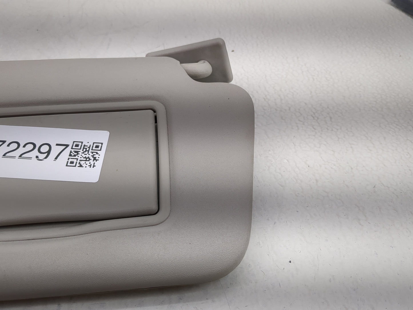 2016-2019 Nissan Versa Sun Visor Shade Replacement Passenger Right Mirror Fits Fits 2015 2016 2017 2018 2019 OEM Used Auto P