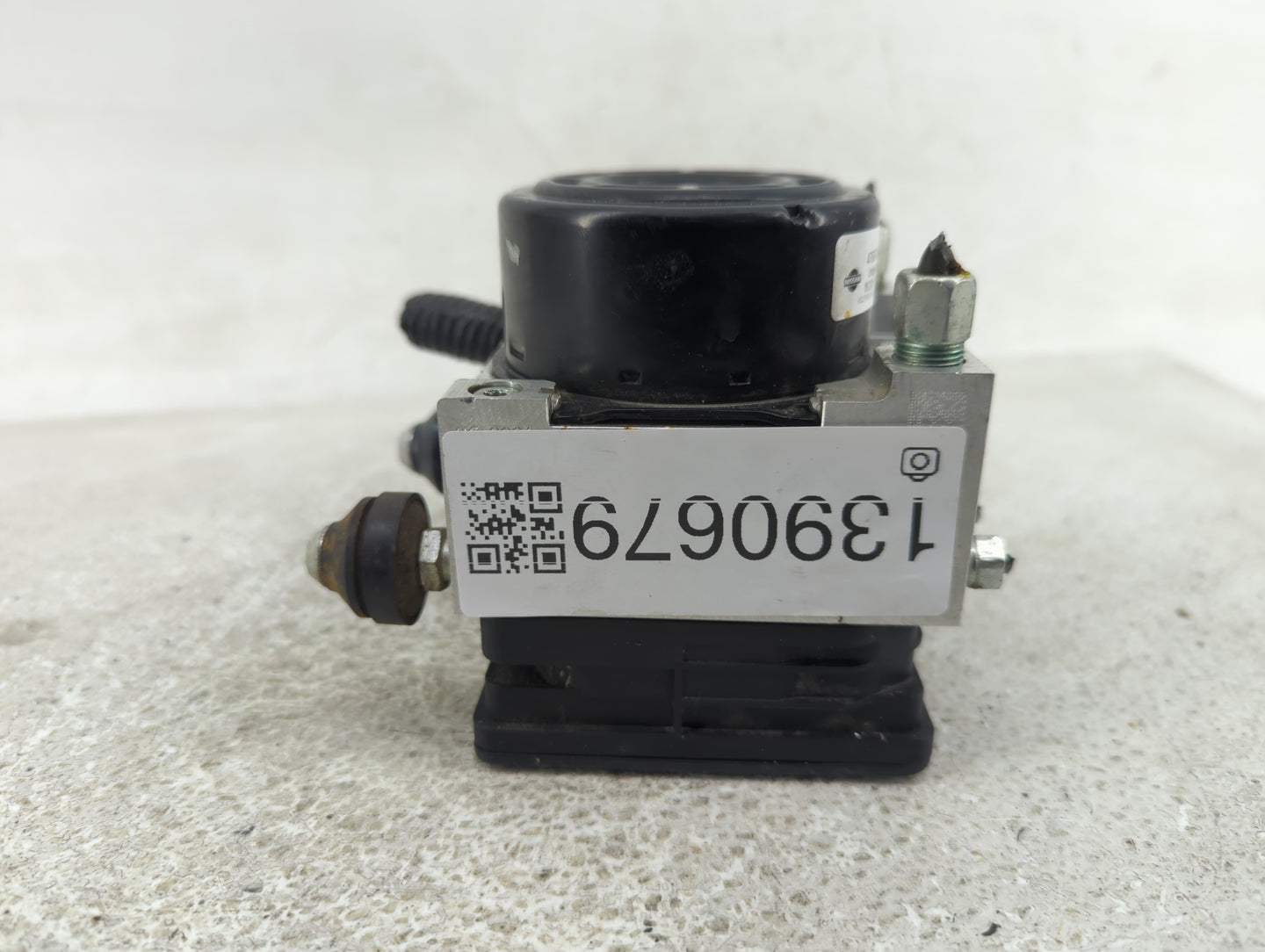 2014-2019 Nissan Versa ABS Pump Control Module Replacement P/N:47660 3WC0B Fits Fits 2014 2015 2016 2017 2018 2019 OEM Used 