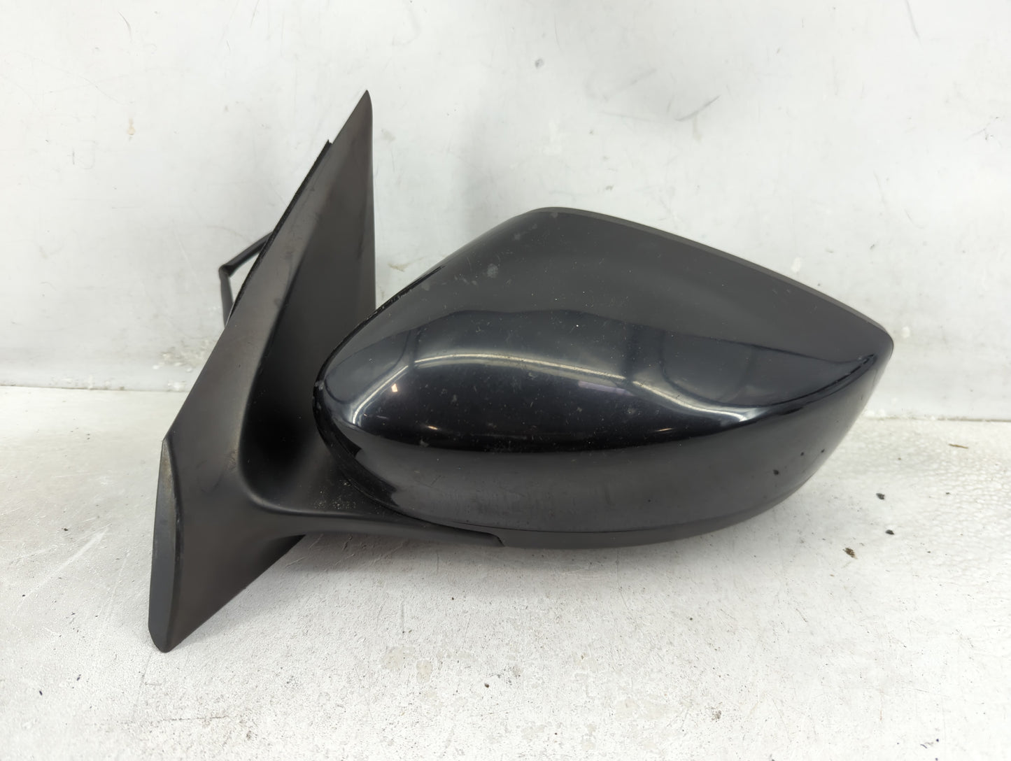 2015-2019 Nissan Versa Driver Side View Mirror - Left Door Mirror OEM Used - Oemusedautoparts1.com