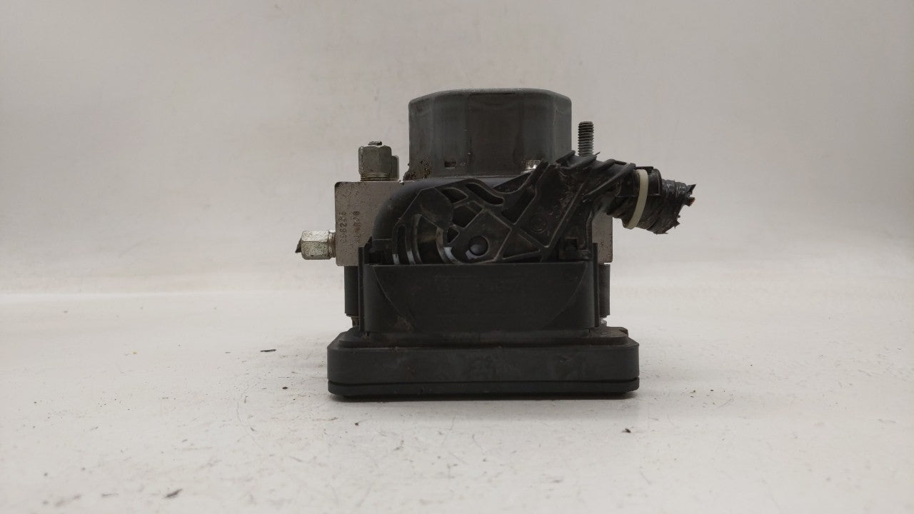 2015-2019 Nissan Versa ABS Pump Control Module Replacement P/N:47660 9KS0A 47660 9KL0A Fits Fits 2015 2016 2017 2018 2019 OE