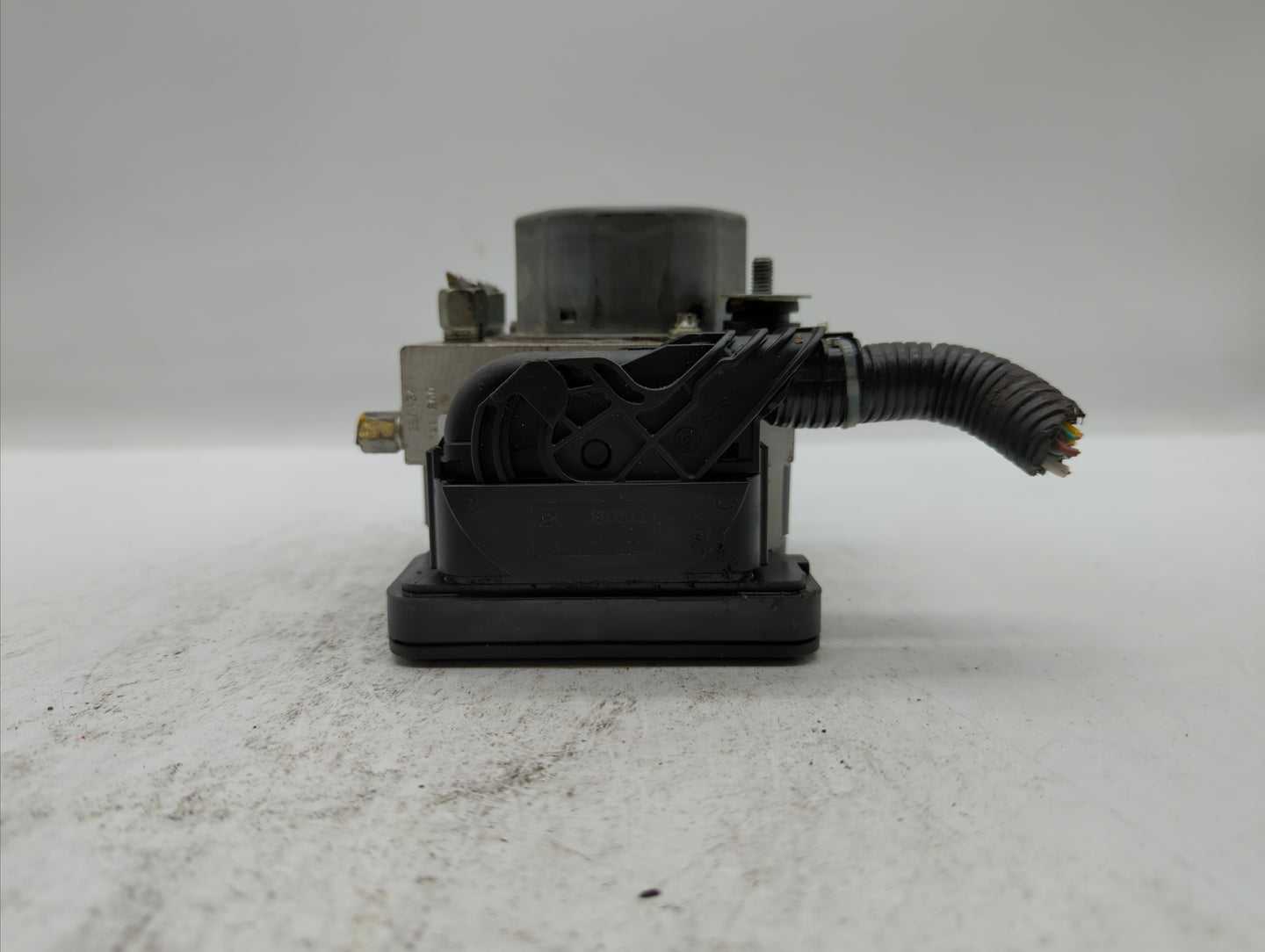 2015-2019 Nissan Versa ABS Pump Control Module Replacement P/N:47660 9KS0A 47660 9KL0A Fits Fits 2015 2016 2017 2018 2019 OE