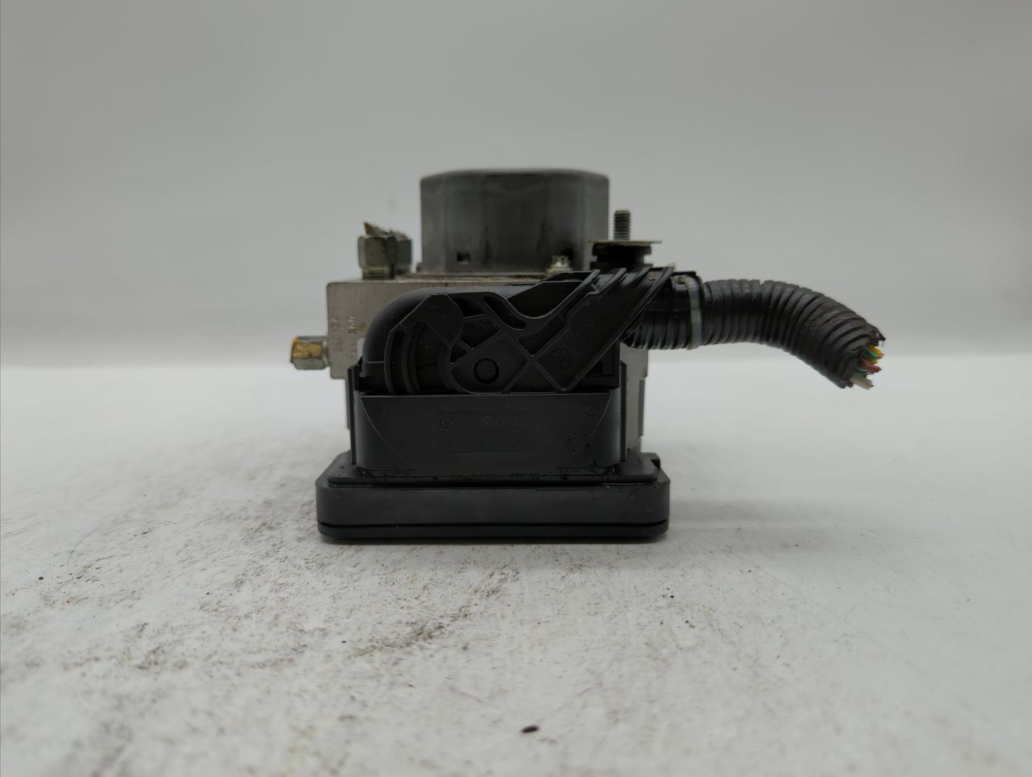 2015-2019 Nissan Versa ABS Pump Control Module Replacement P/N:47660 9KS0A 47660 9KL0A Fits Fits 2015 2016 2017 2018 2019 OE