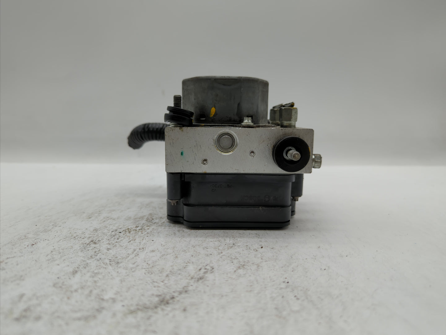 2015-2019 Nissan Versa ABS Pump Control Module Replacement P/N:47660 9KS0A 47660 9KL0A Fits Fits 2015 2016 2017 2018 2019 OE