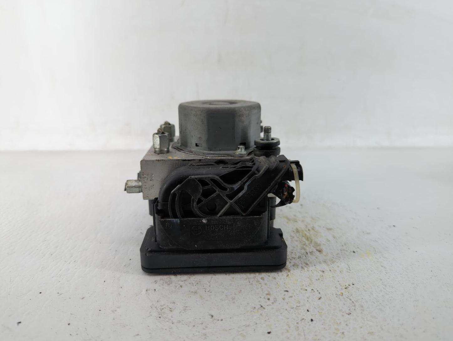 2015-2019 Nissan Versa ABS Pump Control Module Replacement P/N:47660 9KL0A 47660 9KS0A Fits Fits 2015 2016 2017 2018 2019 OE