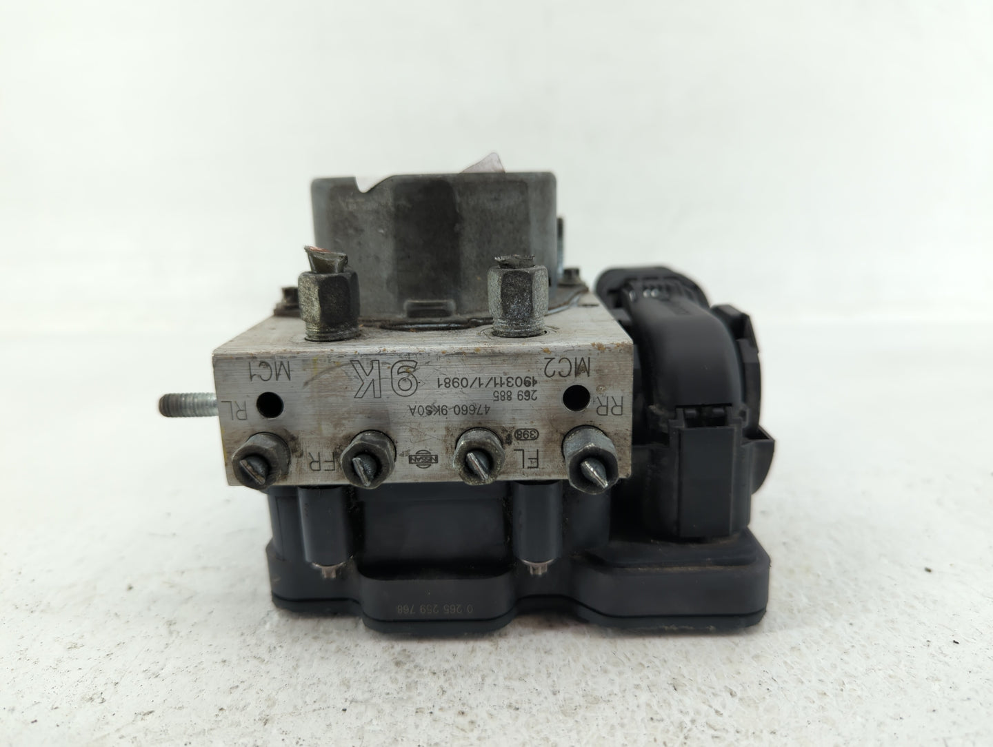 2015-2019 Nissan Versa ABS Pump Control Module Replacement P/N:47660 9KL0A 47660 9KS0A Fits Fits 2015 2016 2017 2018 2019 OE