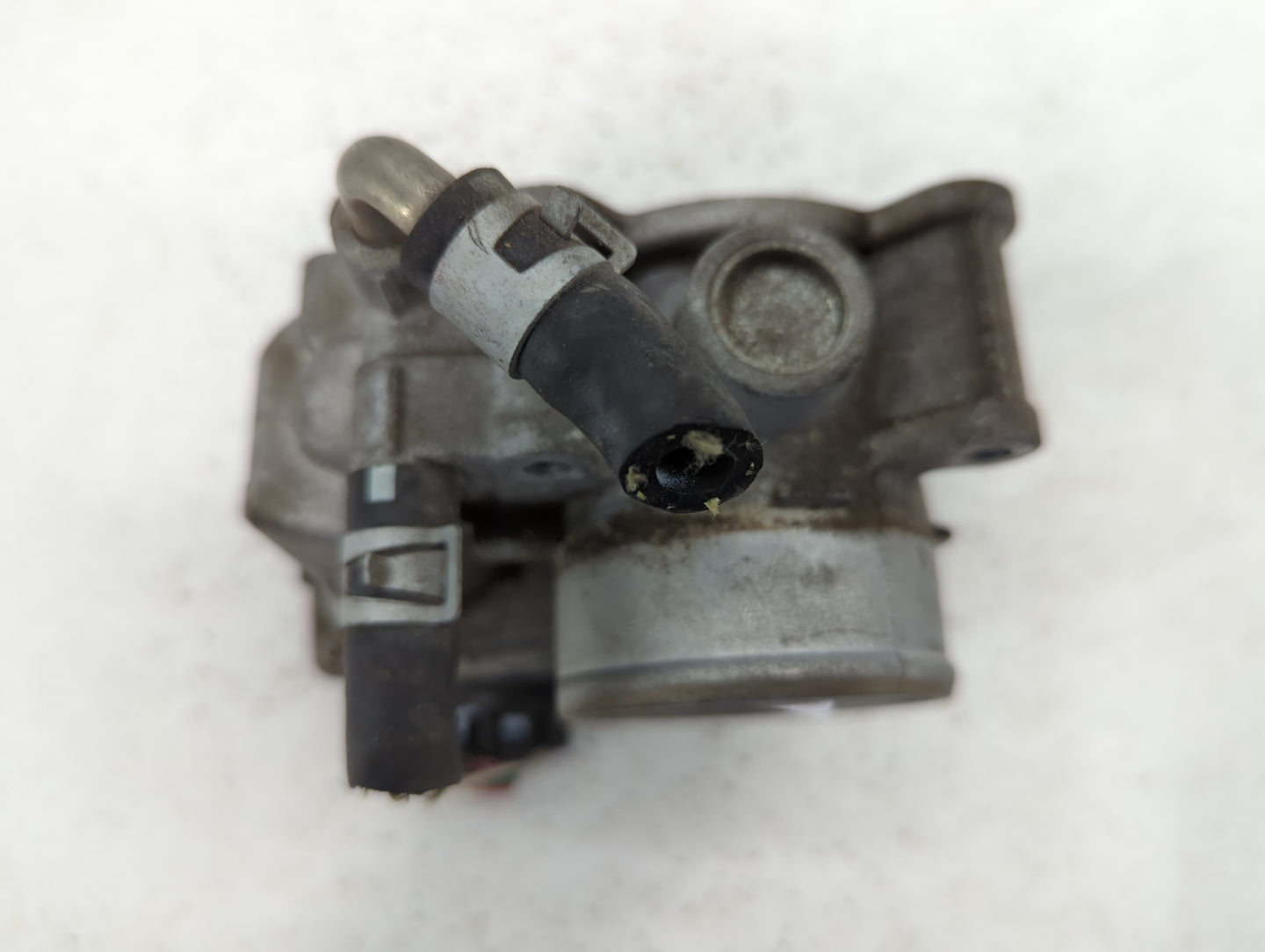 2012-2019 Nissan Versa Throttle Body P/N:3AA50-02 H 3AA50-02 E Fits Fits 2012 2013 2014 2015 2016 2017 2018 2019 OEM Used Au