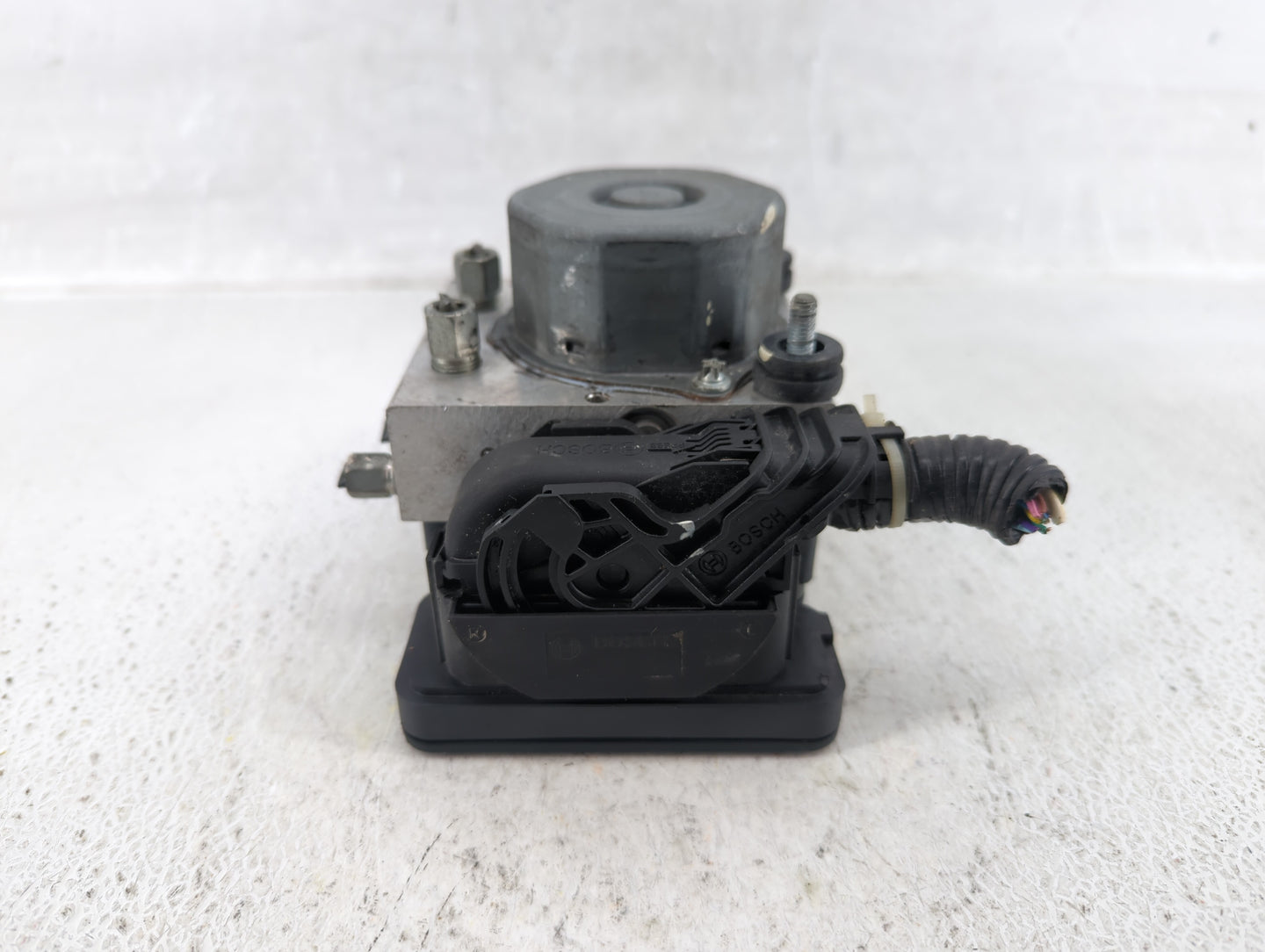 2015-2019 Nissan Versa ABS Pump Control Module Replacement P/N:47660 9KS0A Fits Fits 2015 2016 2017 2018 2019 OEM Used Auto 
