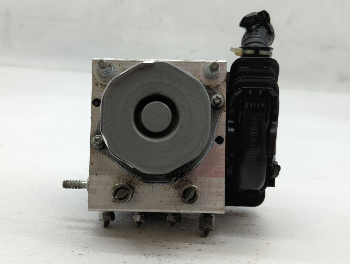 2015-2019 Nissan Versa ABS Pump Control Module Replacement P/N:47660 9KS0A Fits Fits 2015 2016 2017 2018 2019 OEM Used Auto 