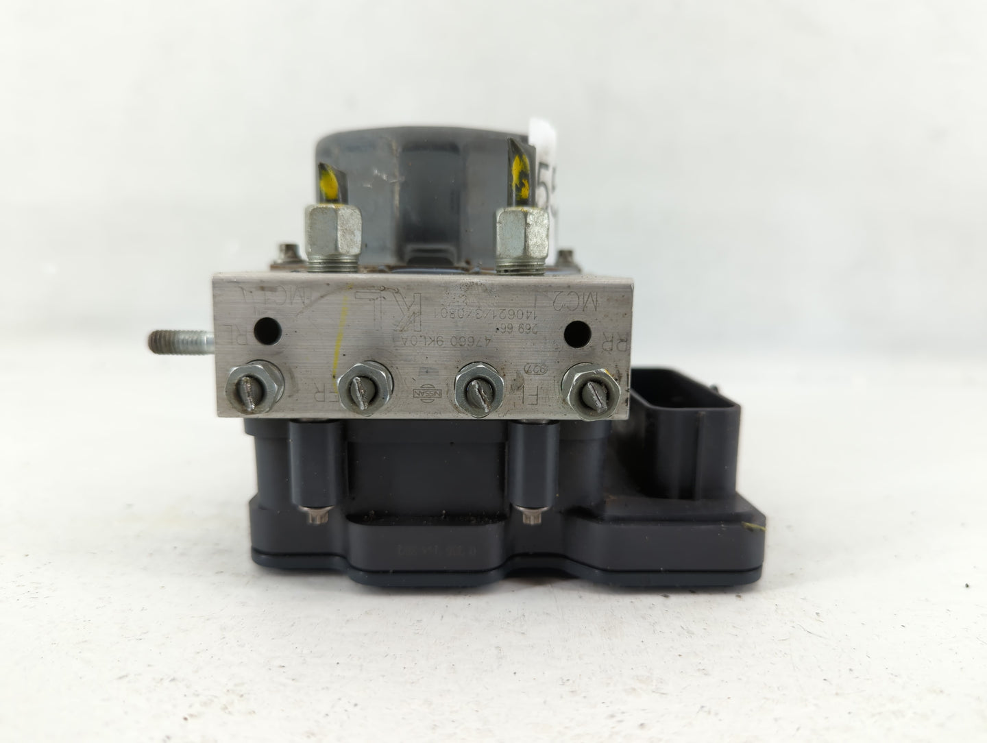 2015-2019 Nissan Versa ABS Pump Control Module Replacement P/N:47660 9KL0A 47660 9KS0A Fits Fits 2015 2016 2017 2018 2019 OE