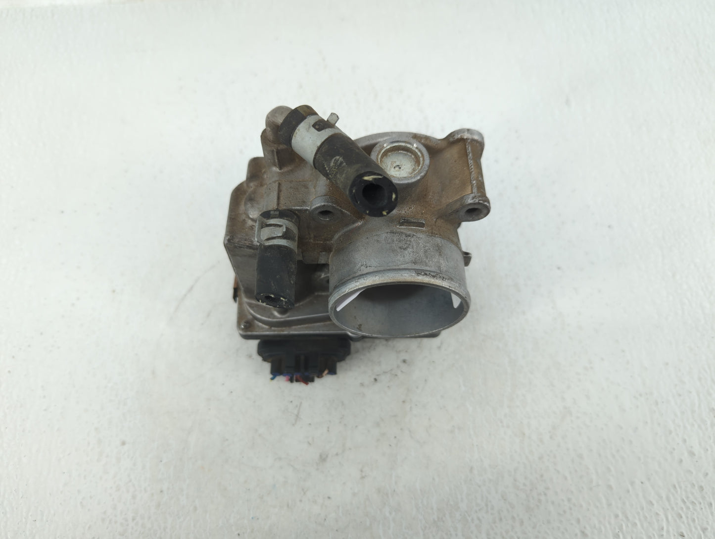 2012-2019 Nissan Versa Throttle Body P/N:3AA50-02 D Fits Fits 2012 2013 2014 2015 2016 2017 2018 2019 OEM Used Auto Parts - 
