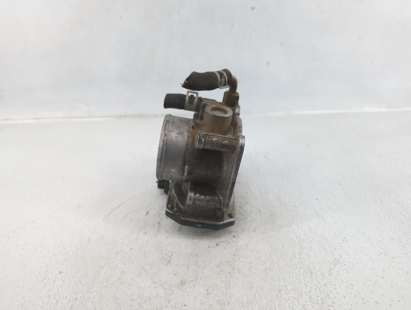 2012-2019 Nissan Versa Throttle Body P/N:3AA50-02 D Fits Fits 2012 2013 2014 2015 2016 2017 2018 2019 OEM Used Auto Parts - 