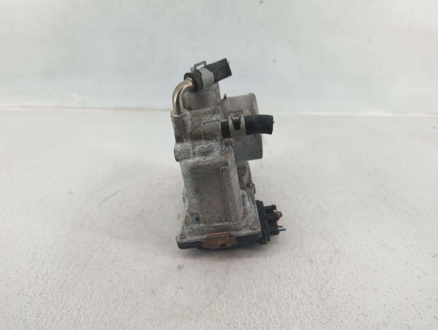 2012-2019 Nissan Versa Throttle Body P/N:3AA50-02 Fits Fits 2012 2013 2014 2015 2016 2017 2018 2019 OEM Used Auto Parts - Oe