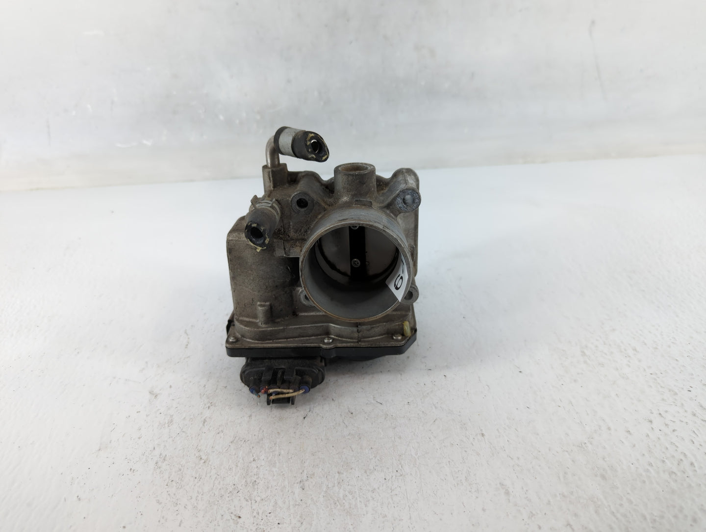 2012-2019 Nissan Versa Throttle Body P/N:3AA50-02 E Fits Fits 2012 2013 2014 2015 2016 2017 2018 2019 OEM Used Auto Parts - 