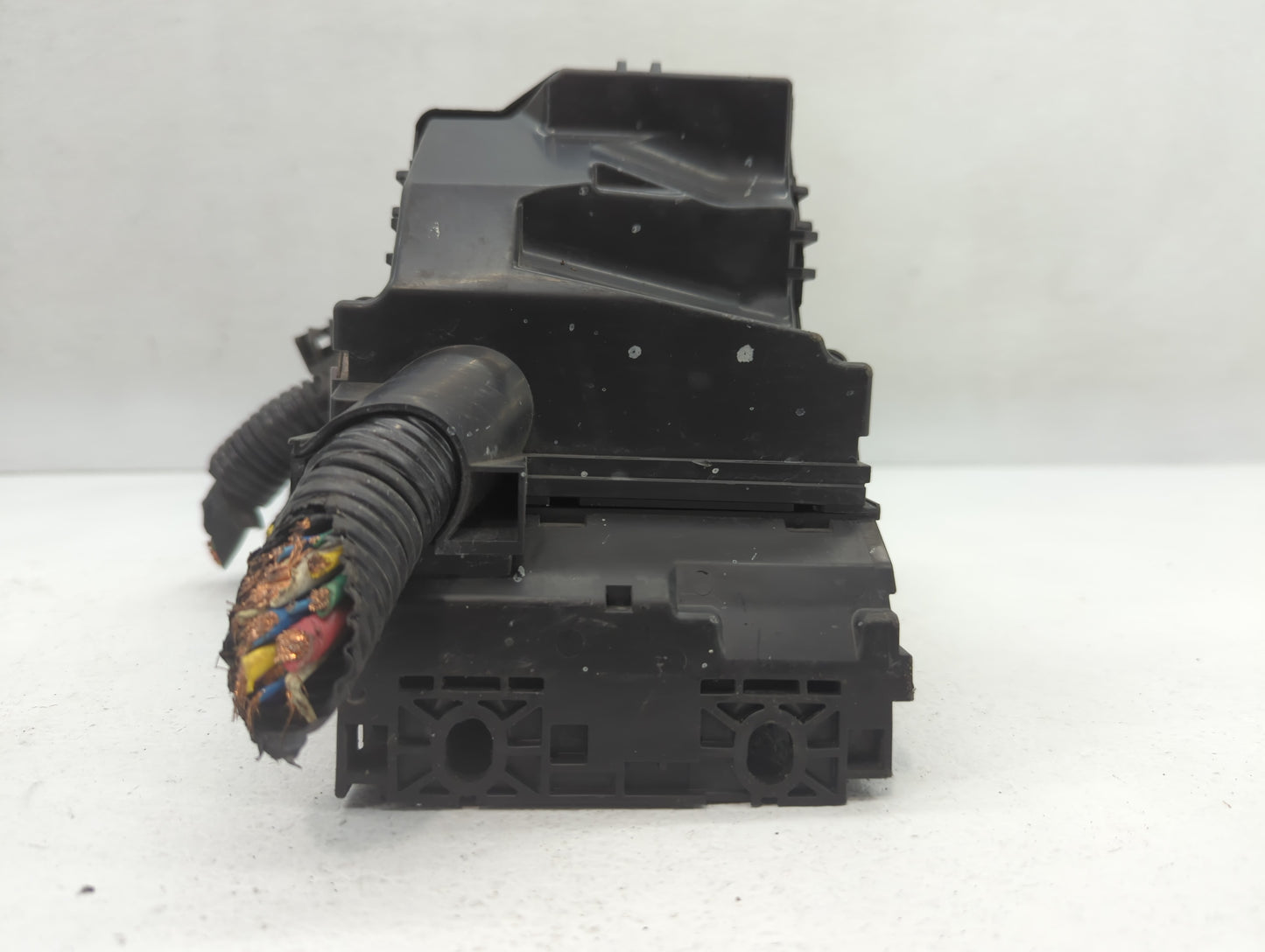 2013-2019 Nissan Versa Fusebox Fuse Box Panel Relay Module P/N:284B8 1HA0B Fits Fits 2013 2014 2015 2016 2017 2018 2019 OEM 