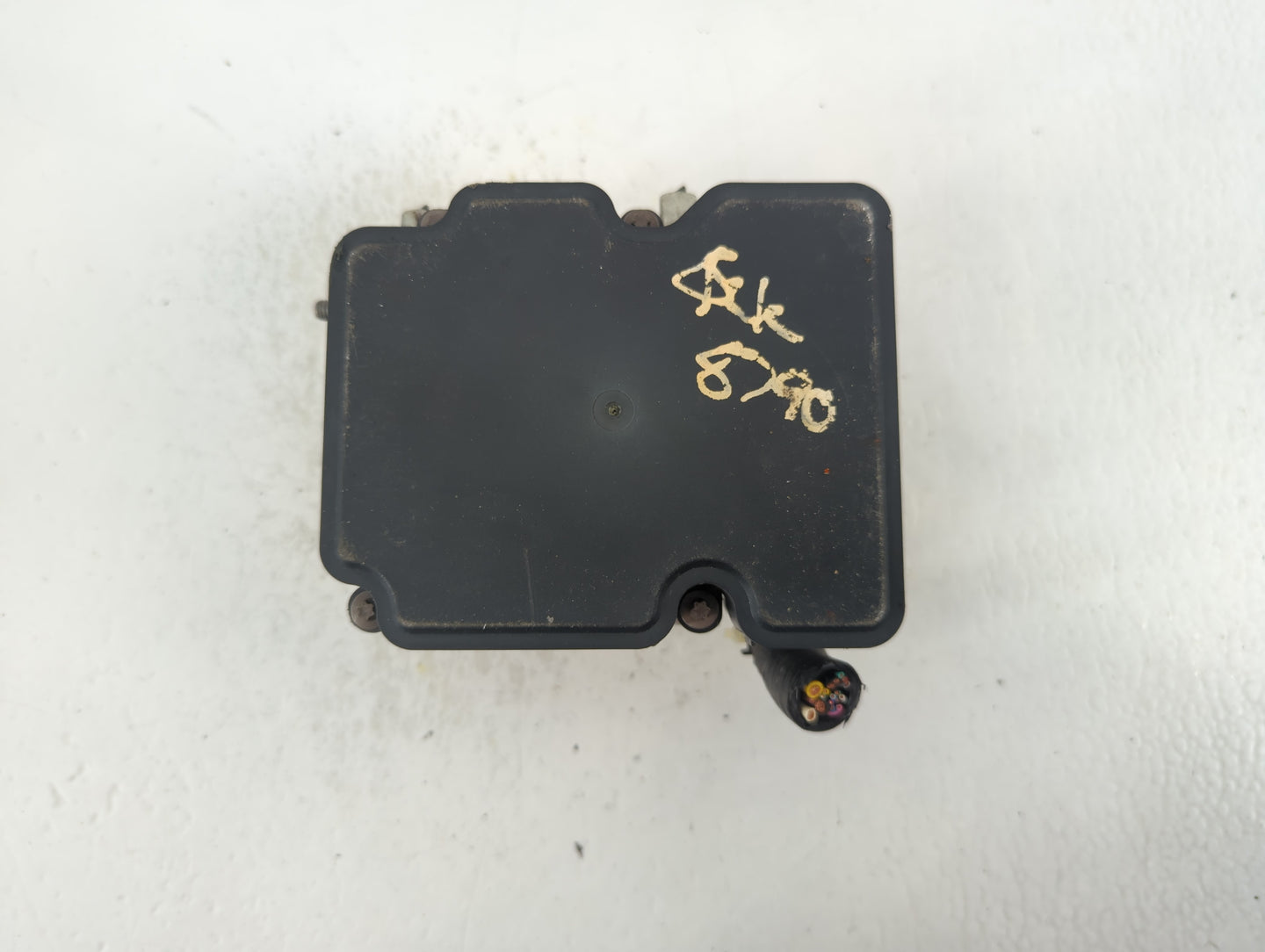2015-2019 Nissan Versa ABS Pump Control Module Replacement P/N:47660 9KS0A Fits Fits 2015 2016 2017 2018 2019 OEM Used Auto 