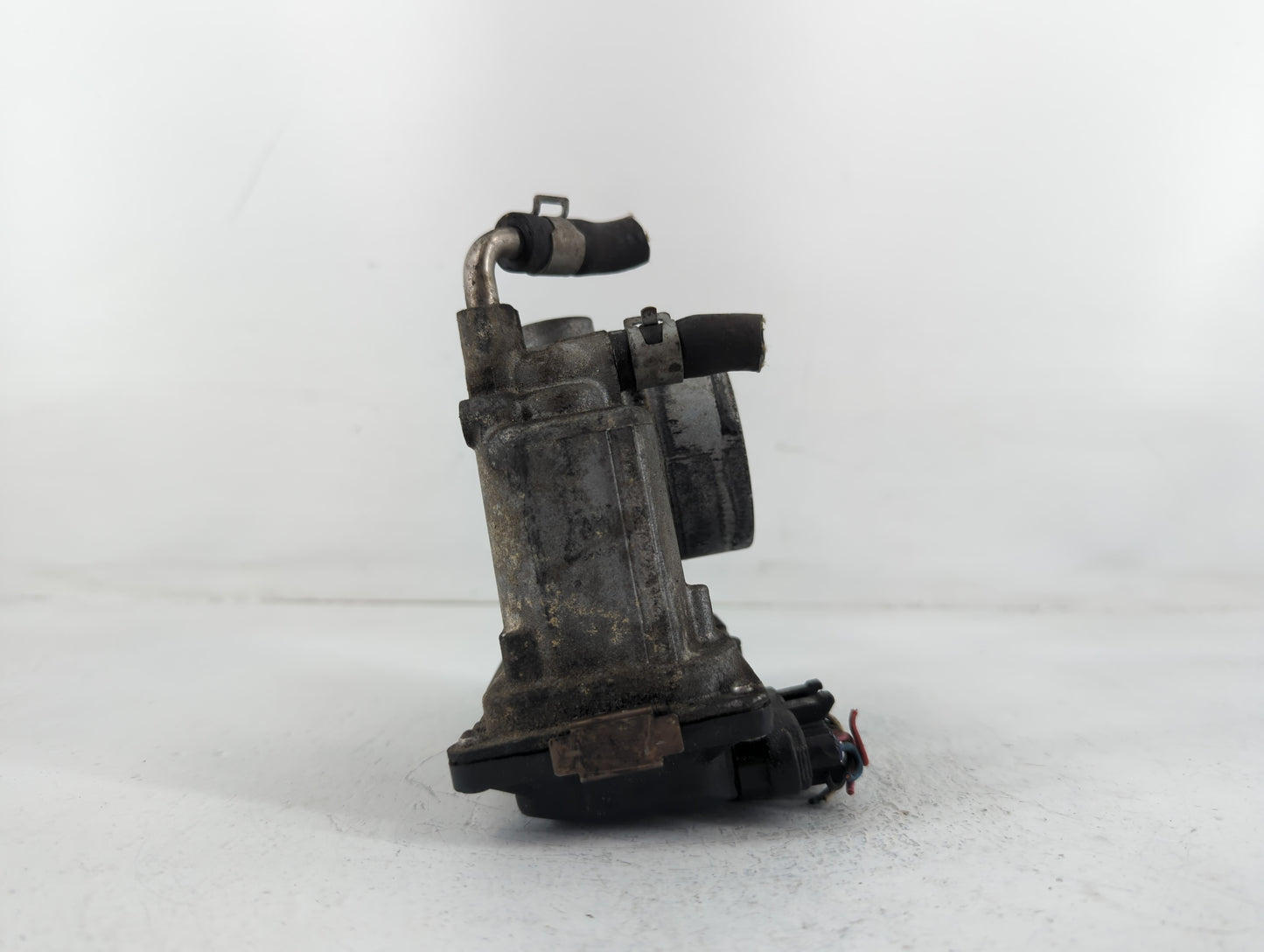 2012-2019 Nissan Versa Throttle Body P/N:B0880 9A14, 3AA50-02 I Fits Fits 2012 2013 2014 2015 2016 2017 2018 2019 OEM Used A